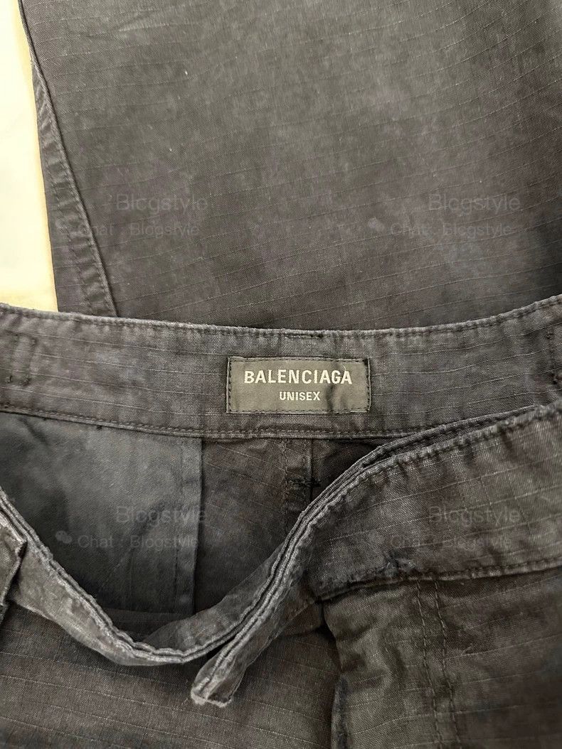 Balenciaga Balenciaga size XS Distressed Dirty Hole Work Chinos Size US 27 - 6 Thumbnail
