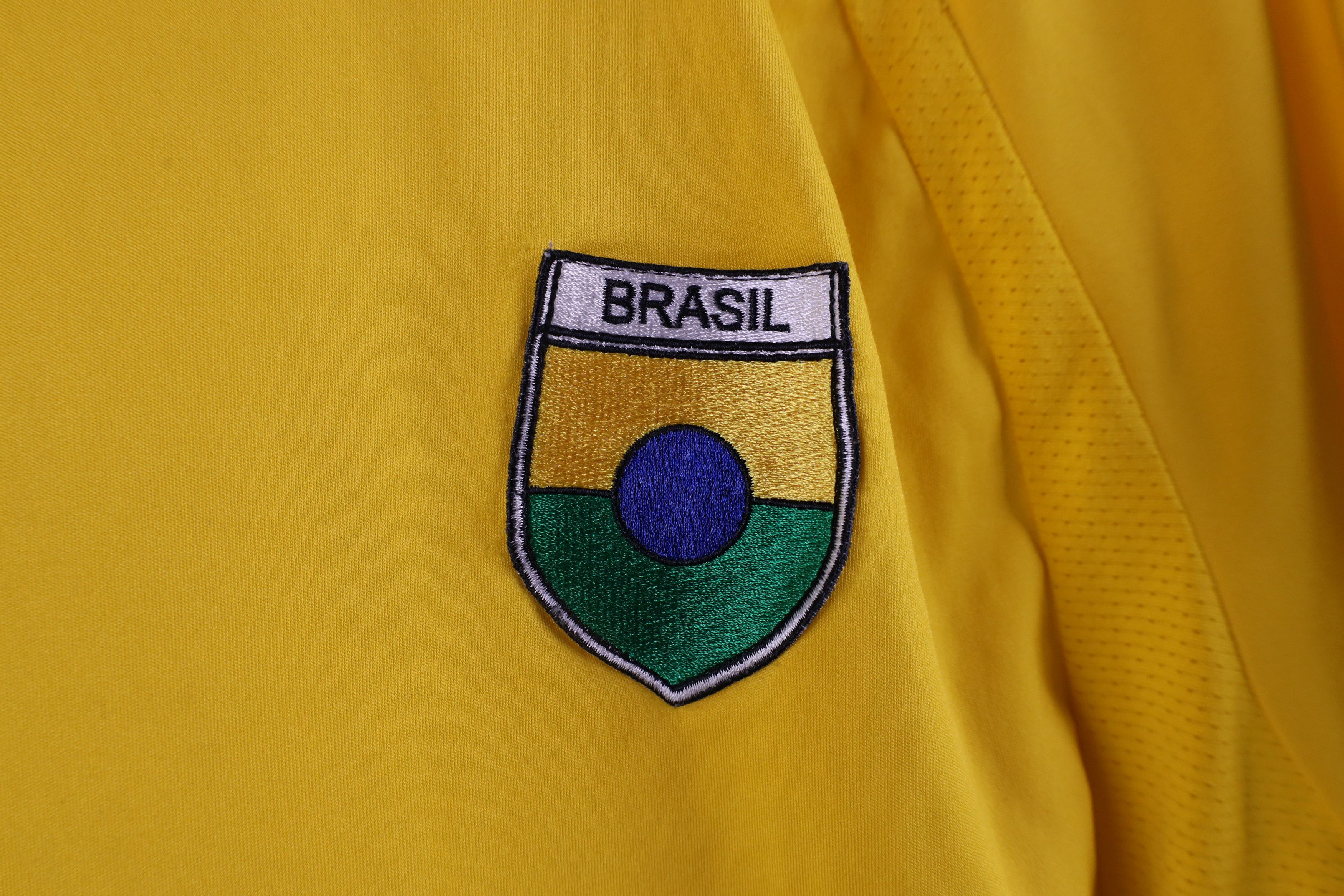 Umbro × Vintage Vintage Umbro World Cup Brasil Soccer Football Jersey Yellow Size US XL / EU 56 / 4 - 7 Thumbnail