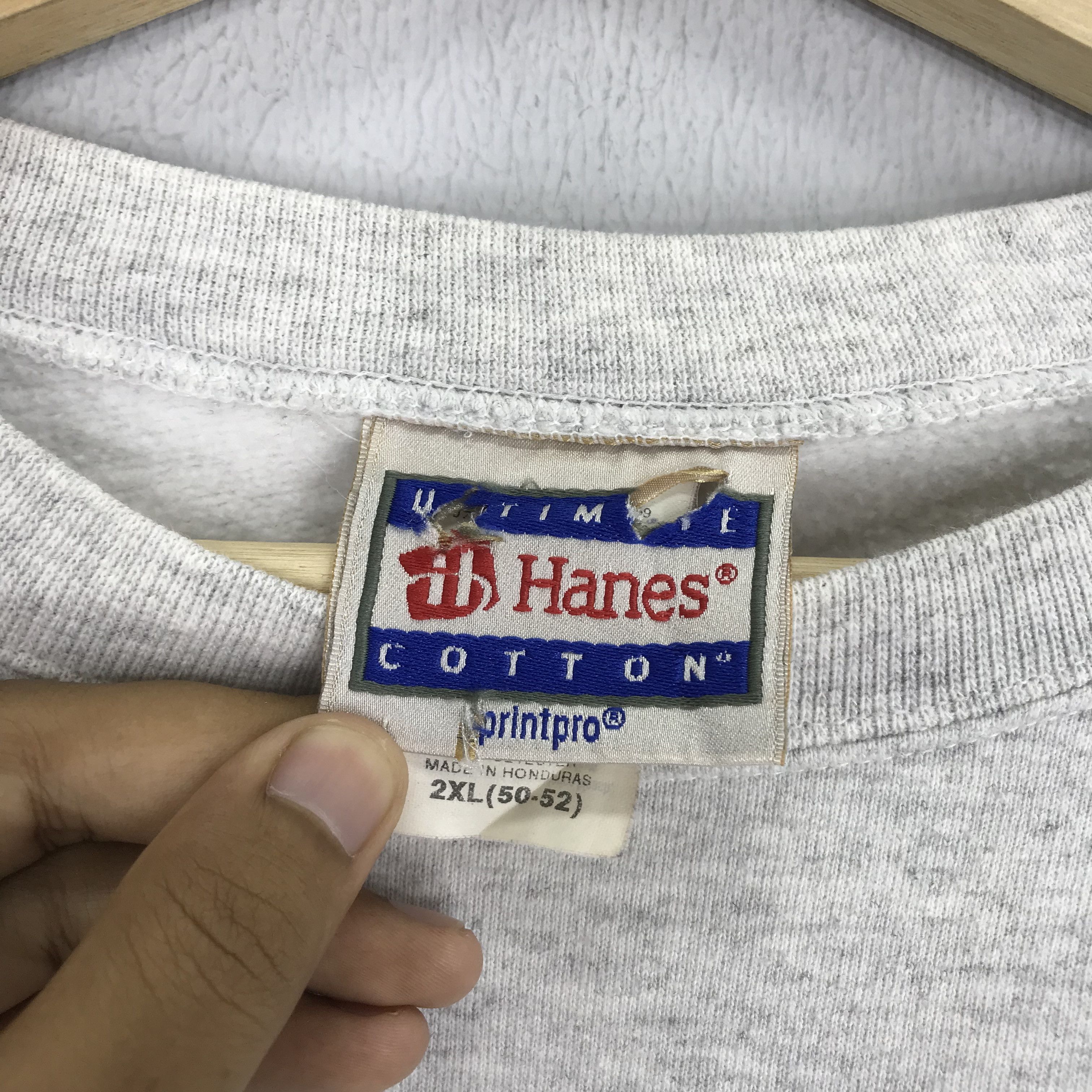 Hanes Vintage 90's Hanes Graphic - 70 Size US XL / EU 56 / 4 - 10 Thumbnail
