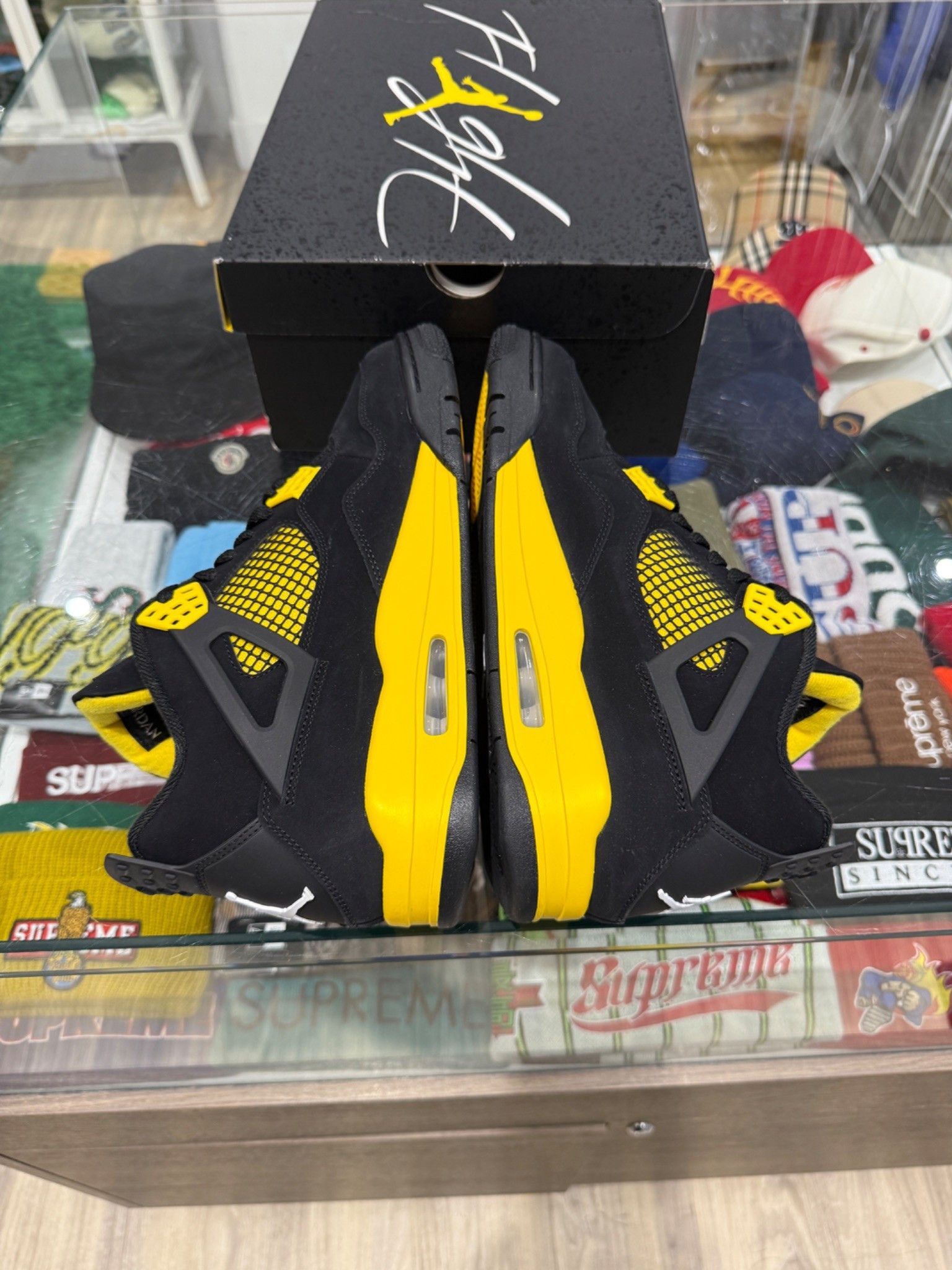 Jordan Brand Jordan 4 Thunder (2023) Size US 11 / EU 44 - 5 Thumbnail