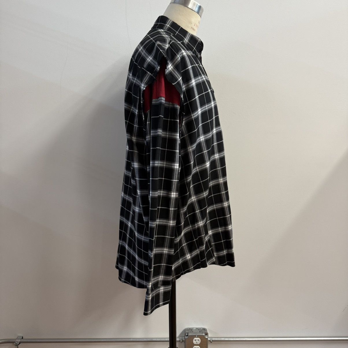 Balenciaga Balenciaga 2018 Layered Hybrid Shirt Plaid + Red Tee Size US M / EU 48-50 / 2 - 2 Thumbnail