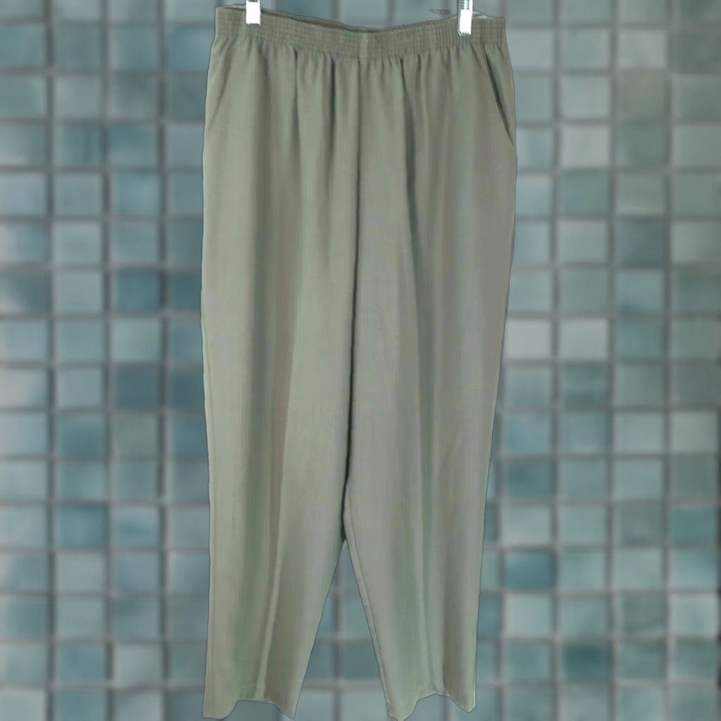 Vintage Briggs Womens Jogger Pants Gray Size 20W Elastic Waist Pull On Regular Straight Inseam 29 in 32 in 55% Polyester, 45% Rayon N Size 42" / US 20 - 1 Thumbnail