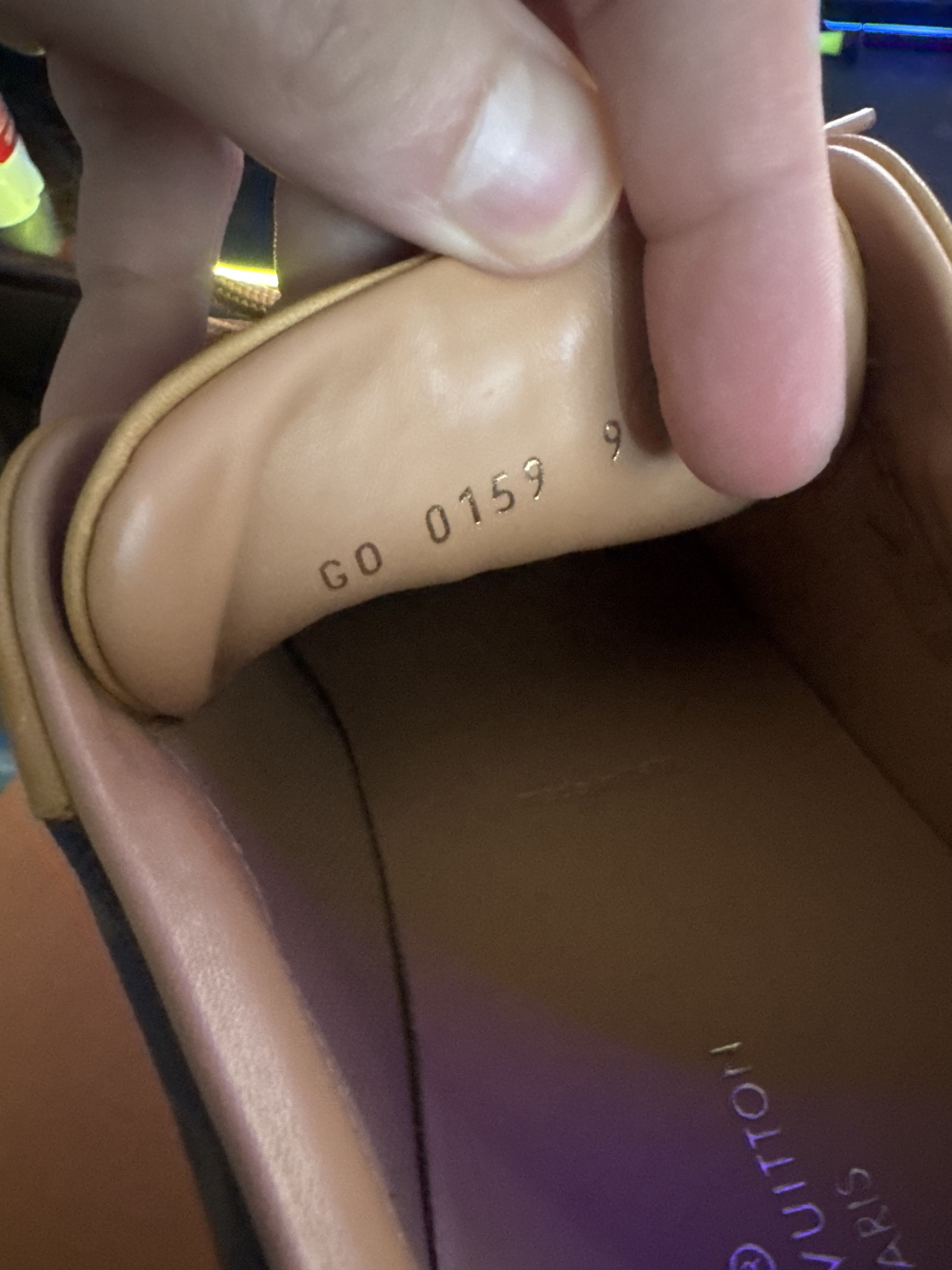 Louis Vuitton Louis Vuitton Run Away size 10(US) Size US 10 / EU 43 - 9 Thumbnail