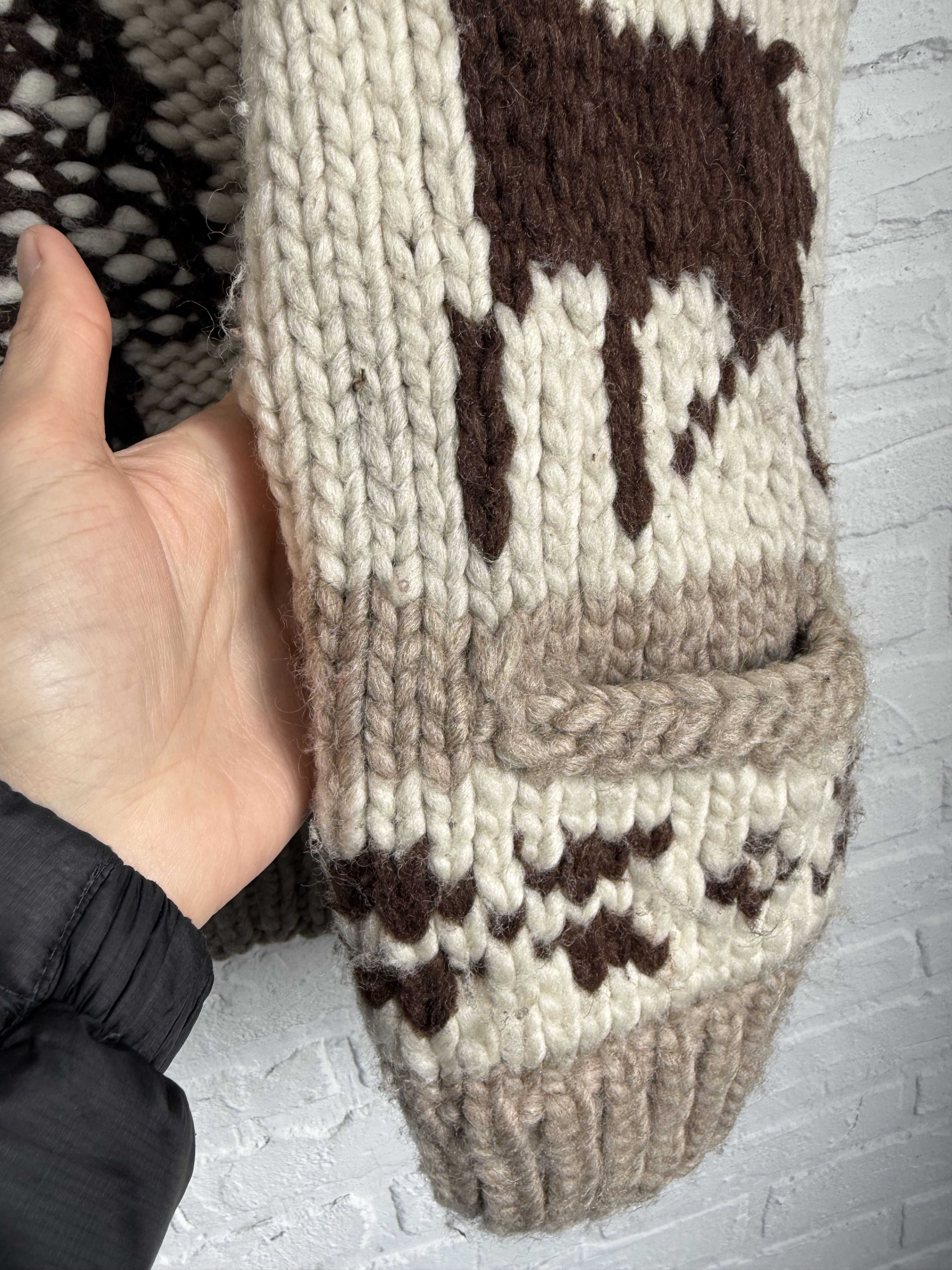 Vintage Vintage KISITAU wool hand knit vest Size US M / EU 48-50 / 2 - 13 Thumbnail