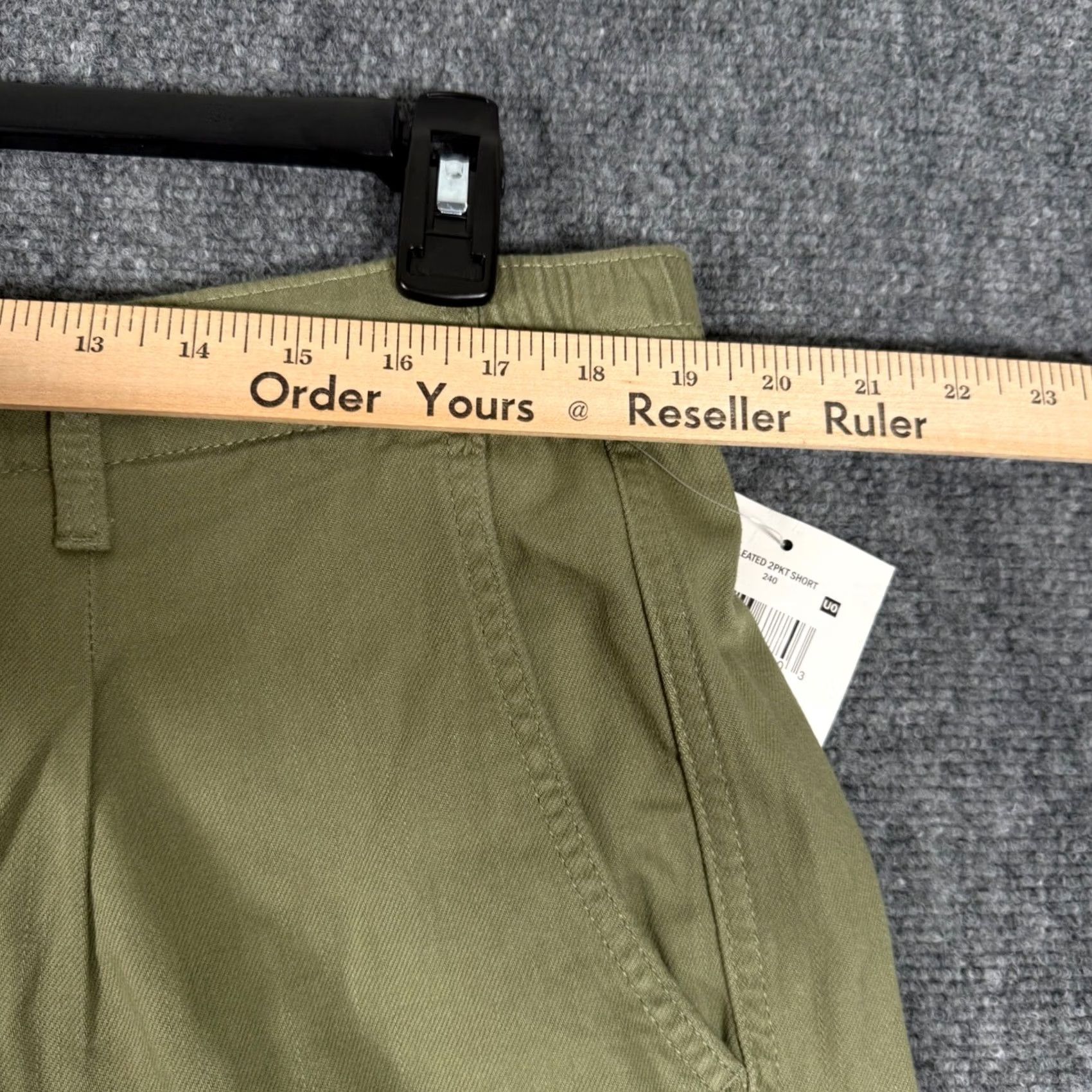 Vintage Falls Creek Pleated Shorts High Waist Casual Olive Green 1X Womens Plus Size Elastic Waist Relaxed Fit Summer NWT Size 40" / US 18 - 5 Thumbnail