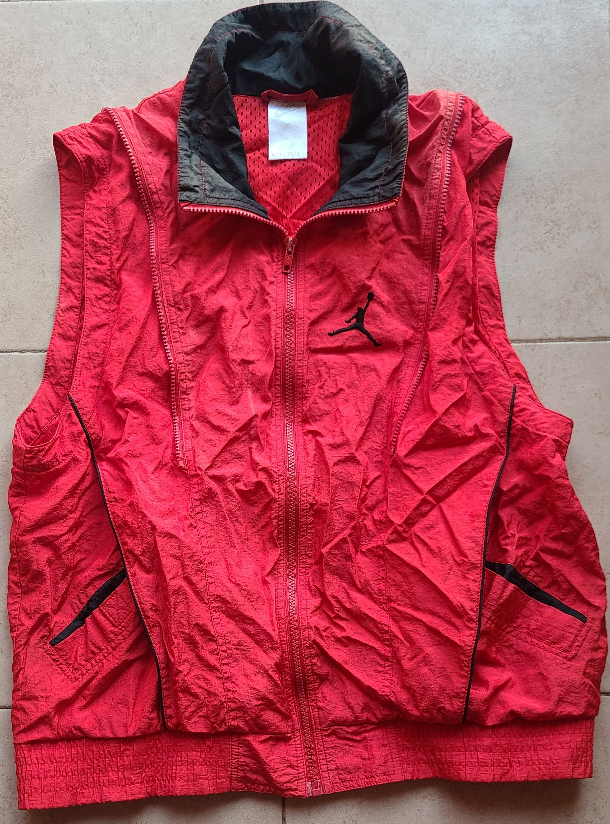 Jordan Brand Jumpman Air Jordan #23 90s Vest jacket red vintage Size US M / EU 48-50 / 2 - 1 Thumbnail