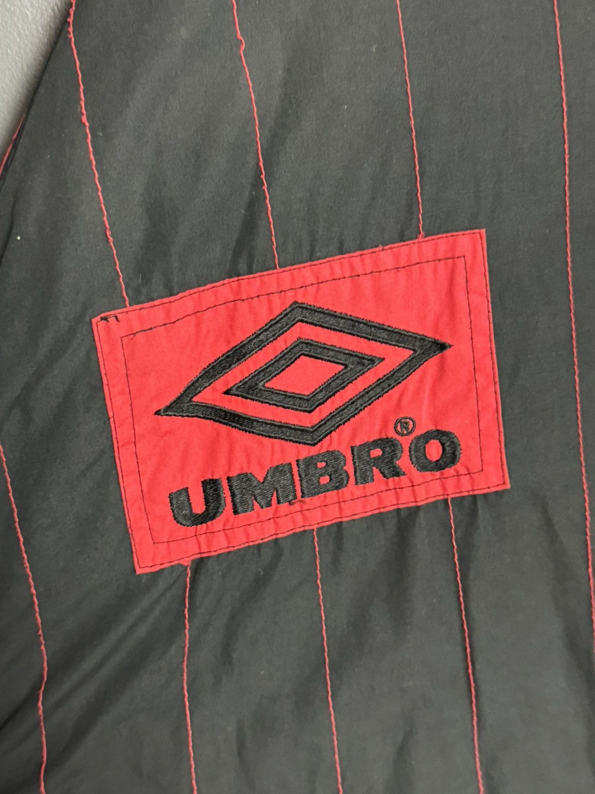 Umbro Vintage Manchester United Sharp Training Football Jacket Size US L / EU 52-54 / 3 - 4 Thumbnail