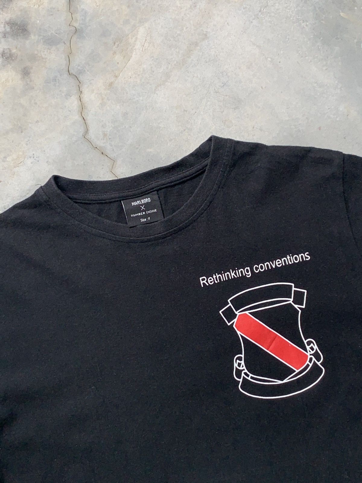 Number (N)ine Number (N)ine X Marlboro Shield Tshirt Size US M / EU 48-50 / 2 - 3 Thumbnail