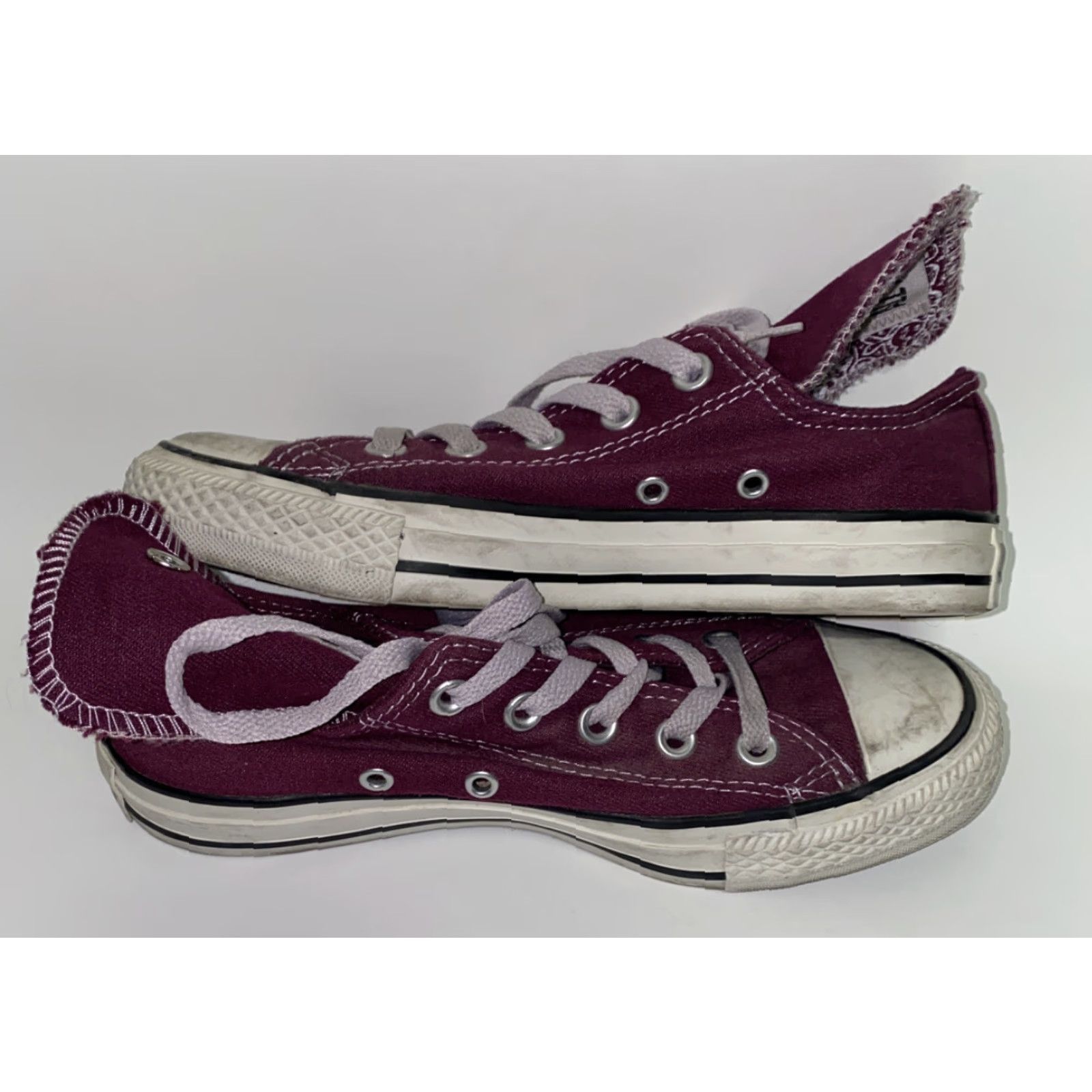 Converse Converse All Star Womens Lace Up Sneakers Size 6 Maroon/White White Stars Sneaker M US Size 6 Size US 6 / IT 36 - 4 Thumbnail
