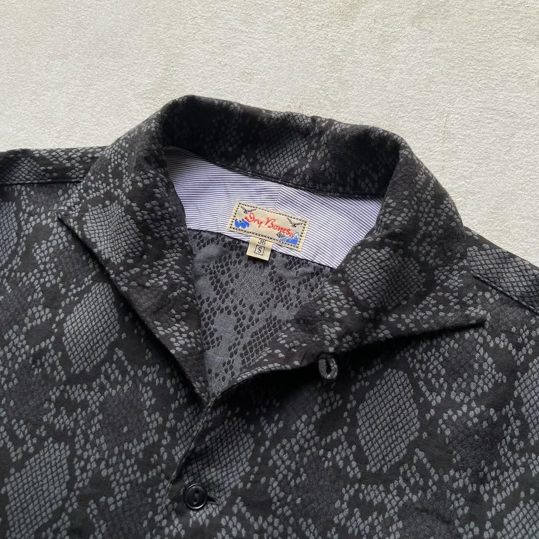 Dry Bones × Japanese Brand Dry Bones Snake Skin Pattern L/S Loop Collar Shirt Size US S / EU 44-46 / 1 - 3 Thumbnail