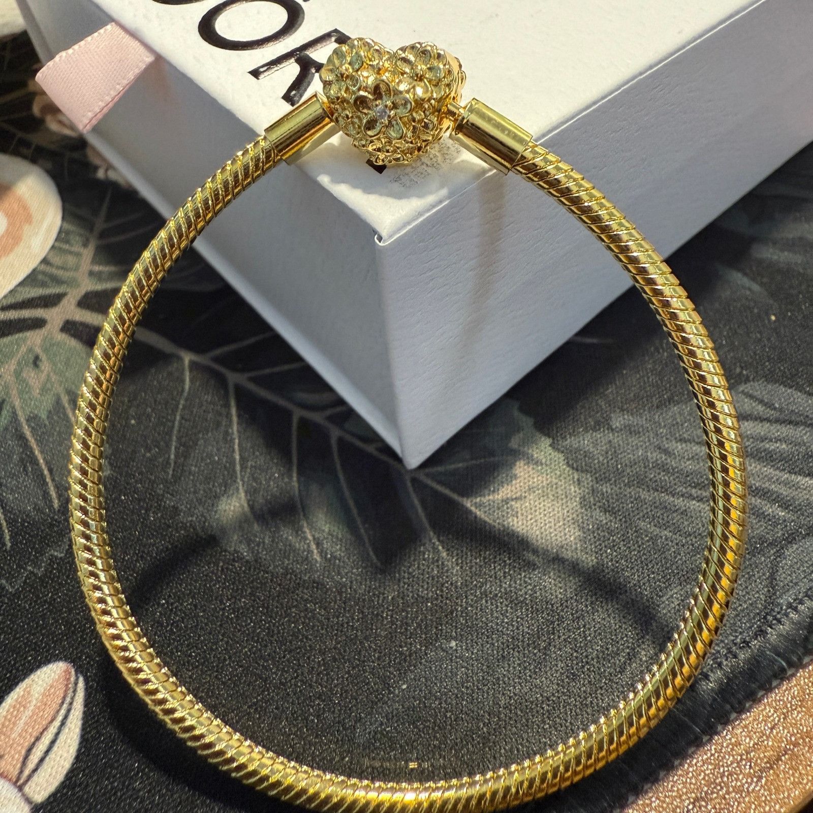 pandora Authentic Pandora, SZ 18CM, Daisy Heart Gold Plated Snake Ch Size ONE SIZE - 1 Thumbnail