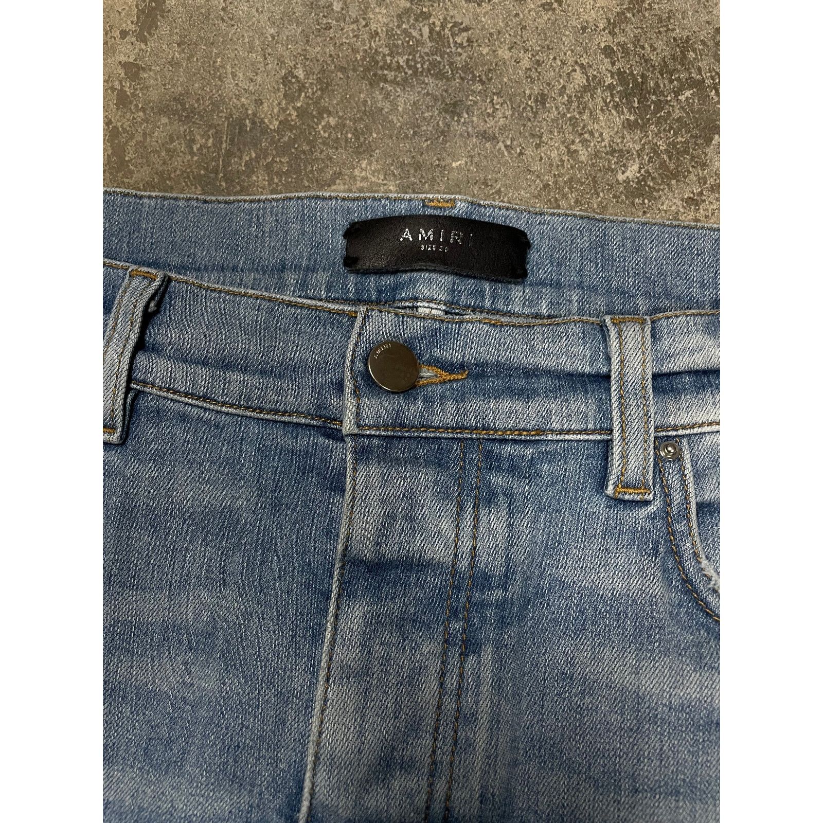 Amiri Amiri MX1 Light Wash Cheetah Patch 36 Used Size US 36 / EU 52 - 3 Thumbnail