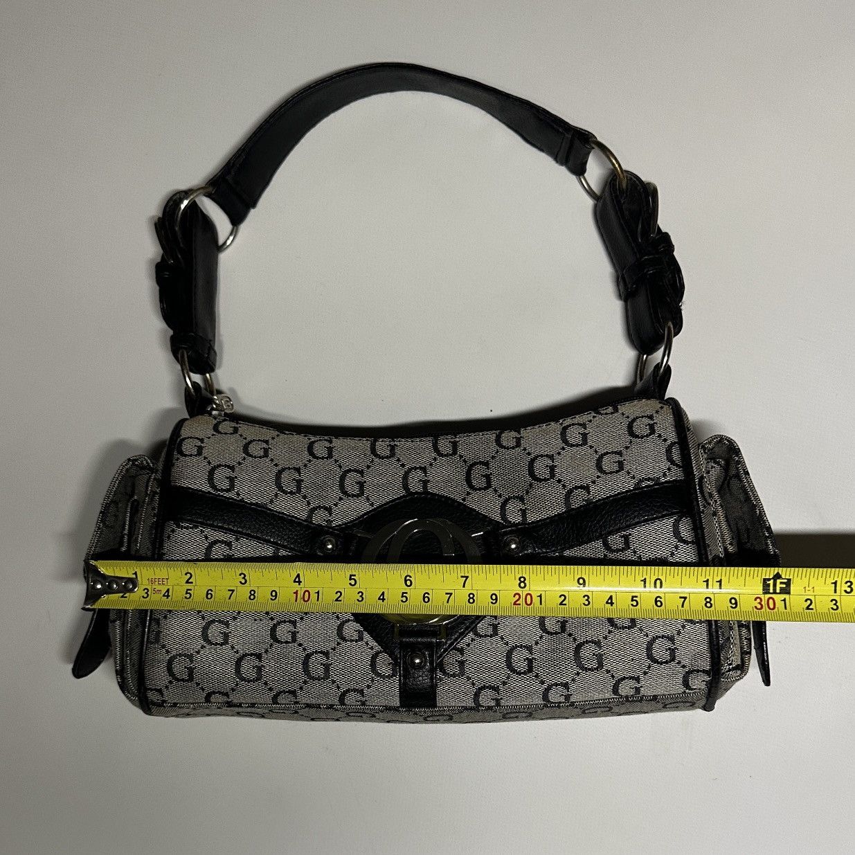Other GUESS STYLE VINTAGE Y2K MONOGRAM SHOULDER BAG Studded Size ONE SIZE - 17 Thumbnail
