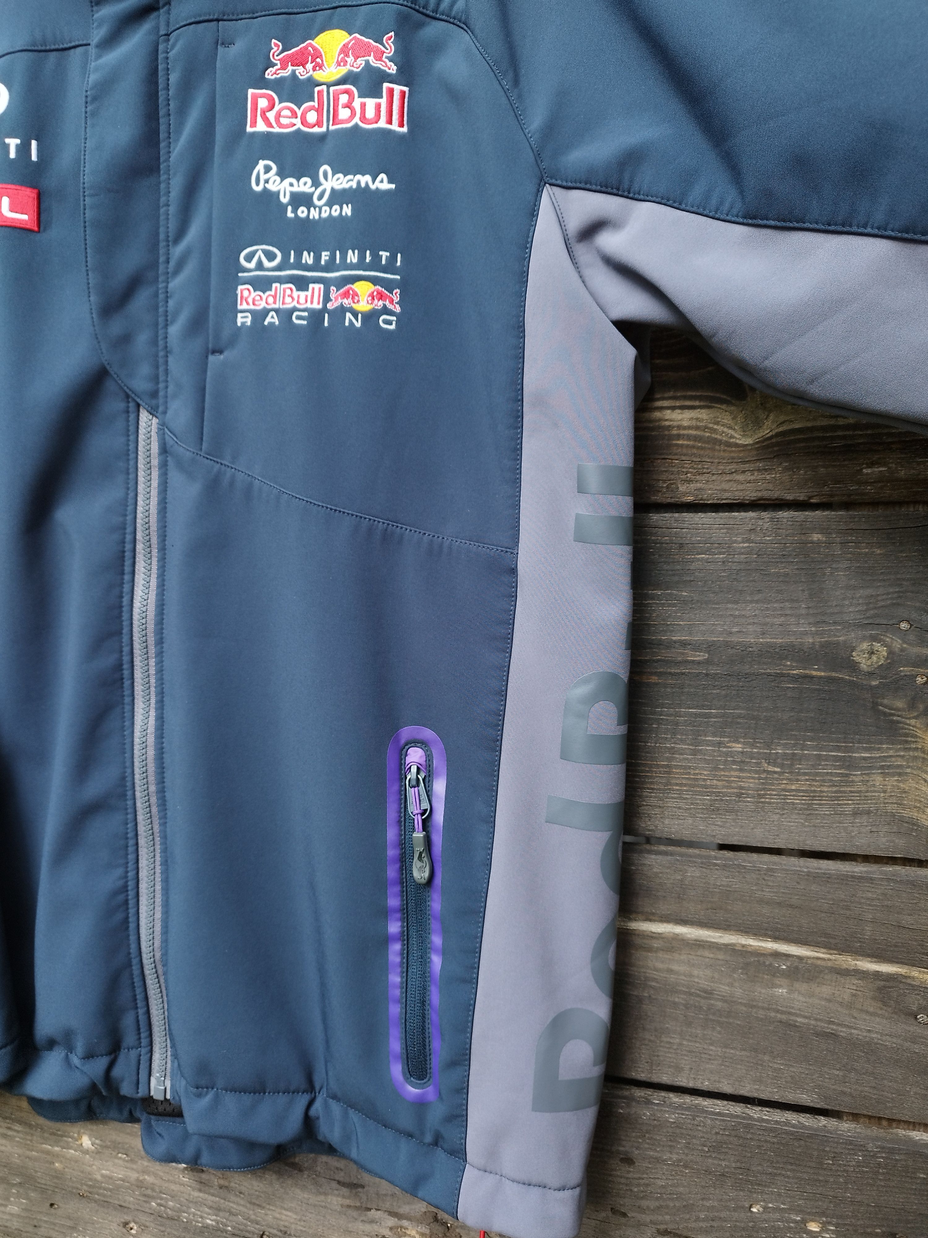 Red Bull Authentic Red Bull Racing F1 Team Softshell Jacket Infiniti Size US XL / EU 56 / 4 - 6 Thumbnail