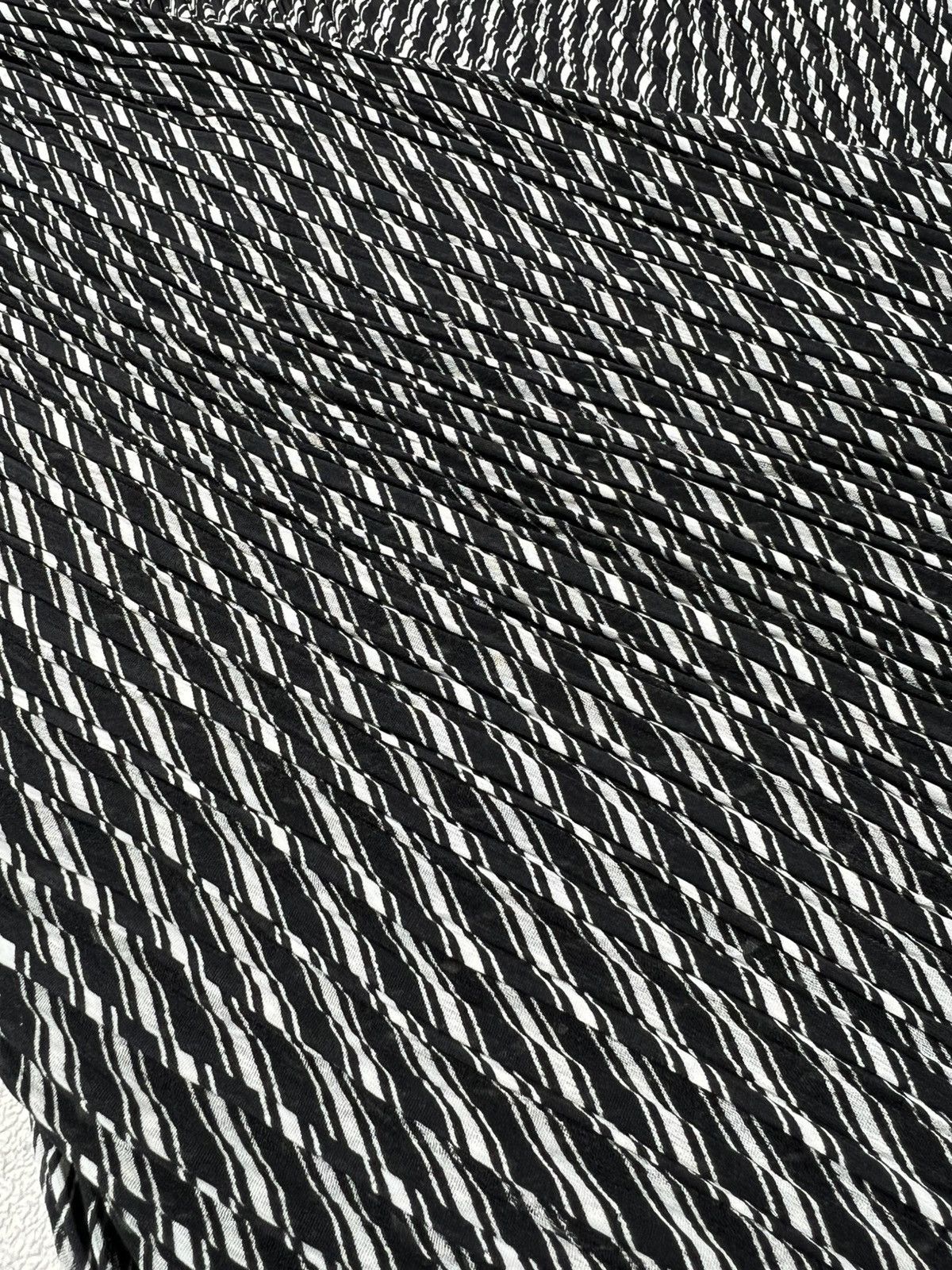 Issey Miyake Issey Miyake Pleats Please Midi Skirts Size 30" / US 8 / IT 44 - 6 Thumbnail