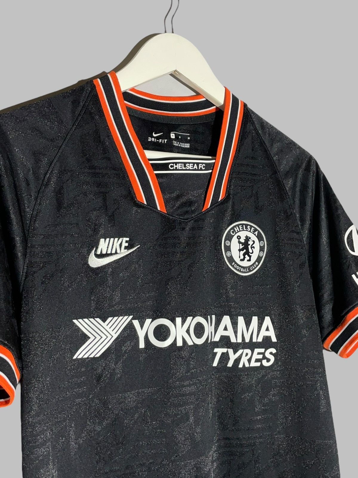 Chelsea Soccer Chelsea FC Nike 2019/20 Third Football Shirt Soccer Jersey Size US M / EU 48-50 / 2 - 2 Thumbnail