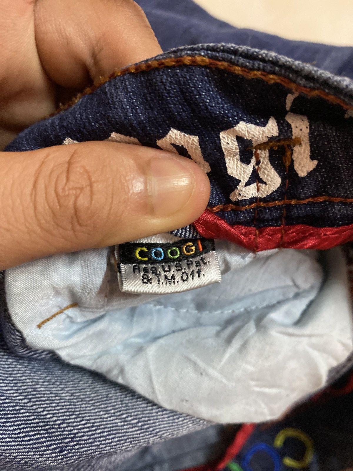 Coogi Vintage Coogi Blue Multicolour Denim Jeans Size US 35 - 17 Thumbnail