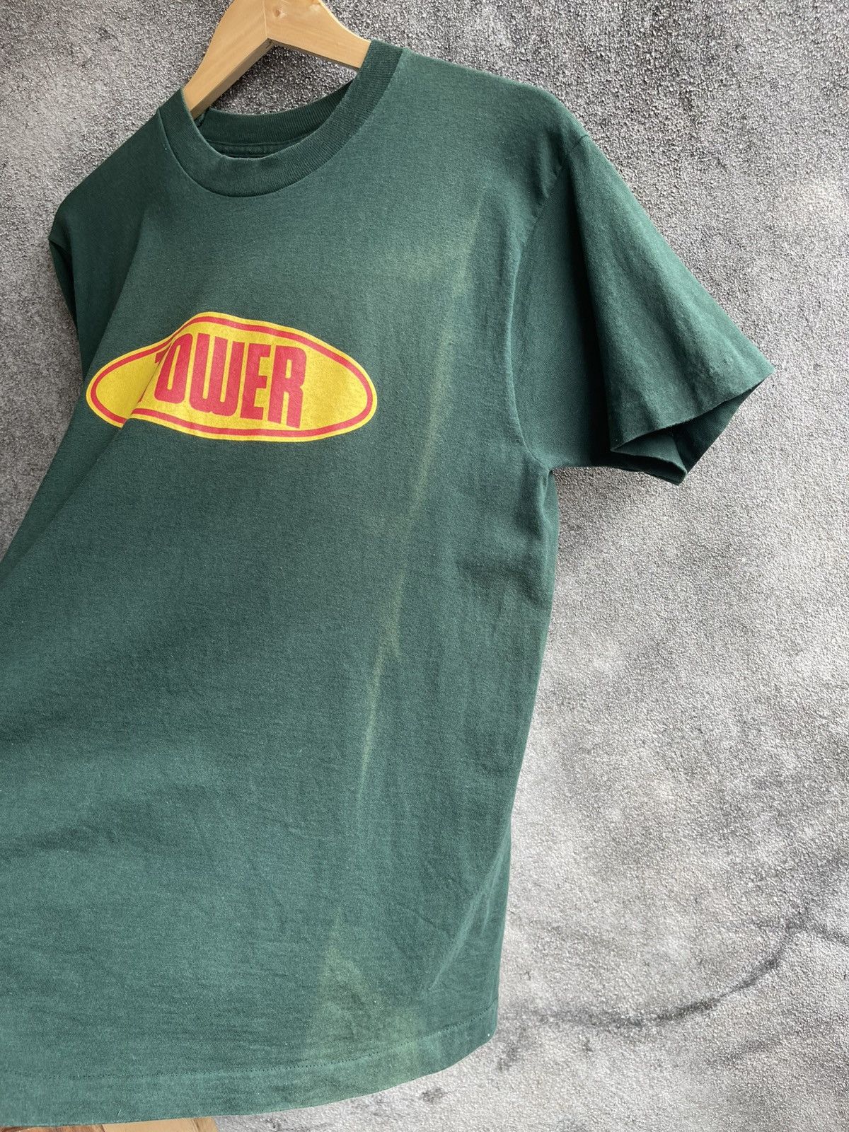 Band Tees Vintage 90’s ROCK BAND💢TOWER RECORDS💢Sun Faded Green Tshirt Size US M / EU 48-50 / 2 - 4 Thumbnail