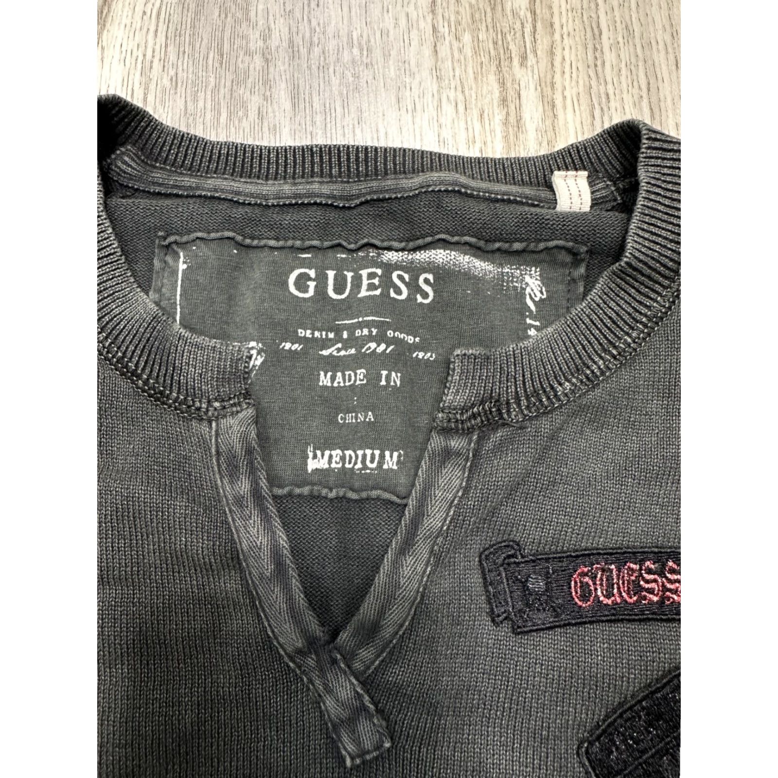 Guess VINTAGE Guess Gray Sweatshirt Pullover Long Sleeve Cotton Logo Patches Sz M Womens Size M / US 6-8 / IT 42-44 - 4 Thumbnail