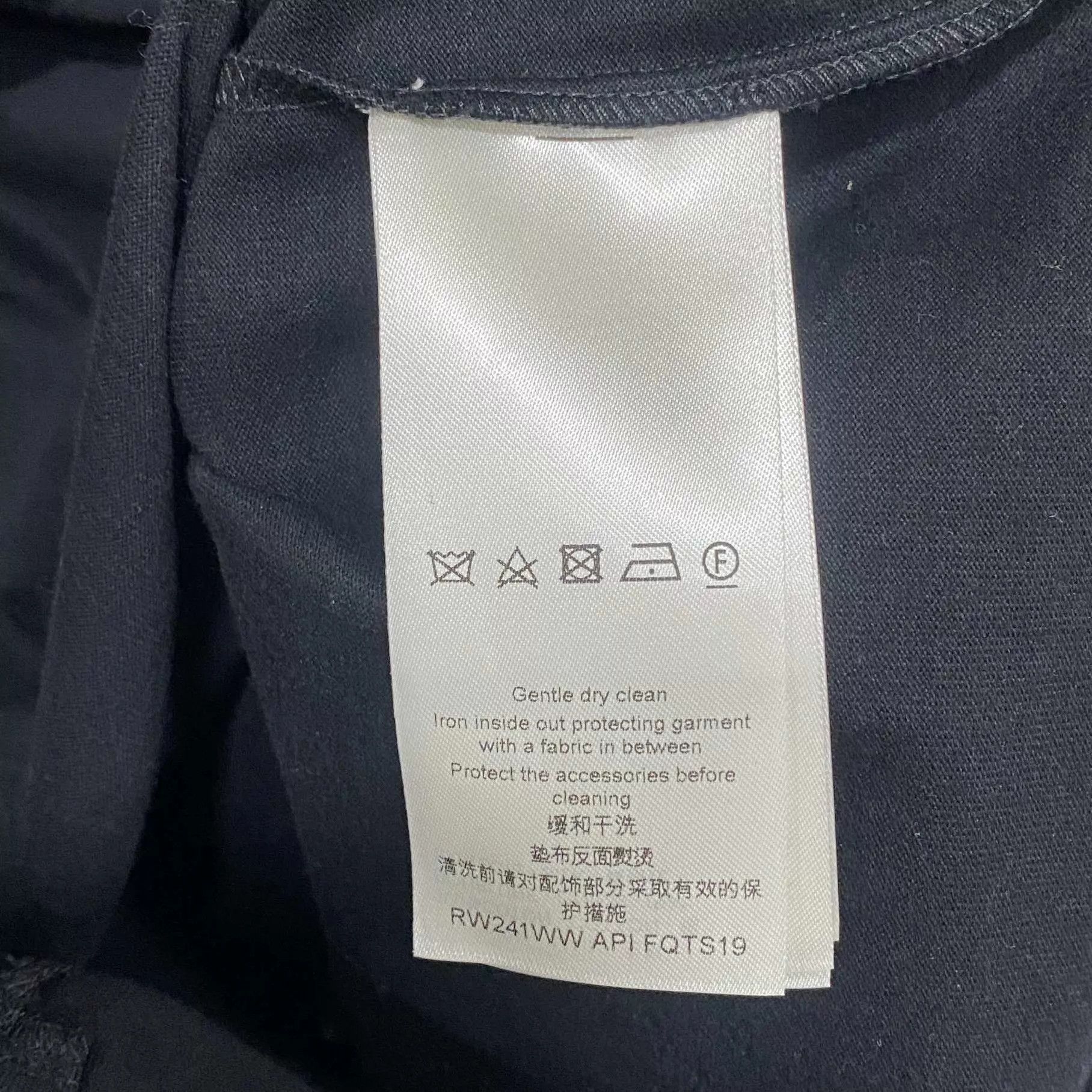 Louis Vuitton LV off-the-shoulder monogram short sleeve 99 new XS Size XS / US 0-2 / IT 36-38 - 5 Thumbnail