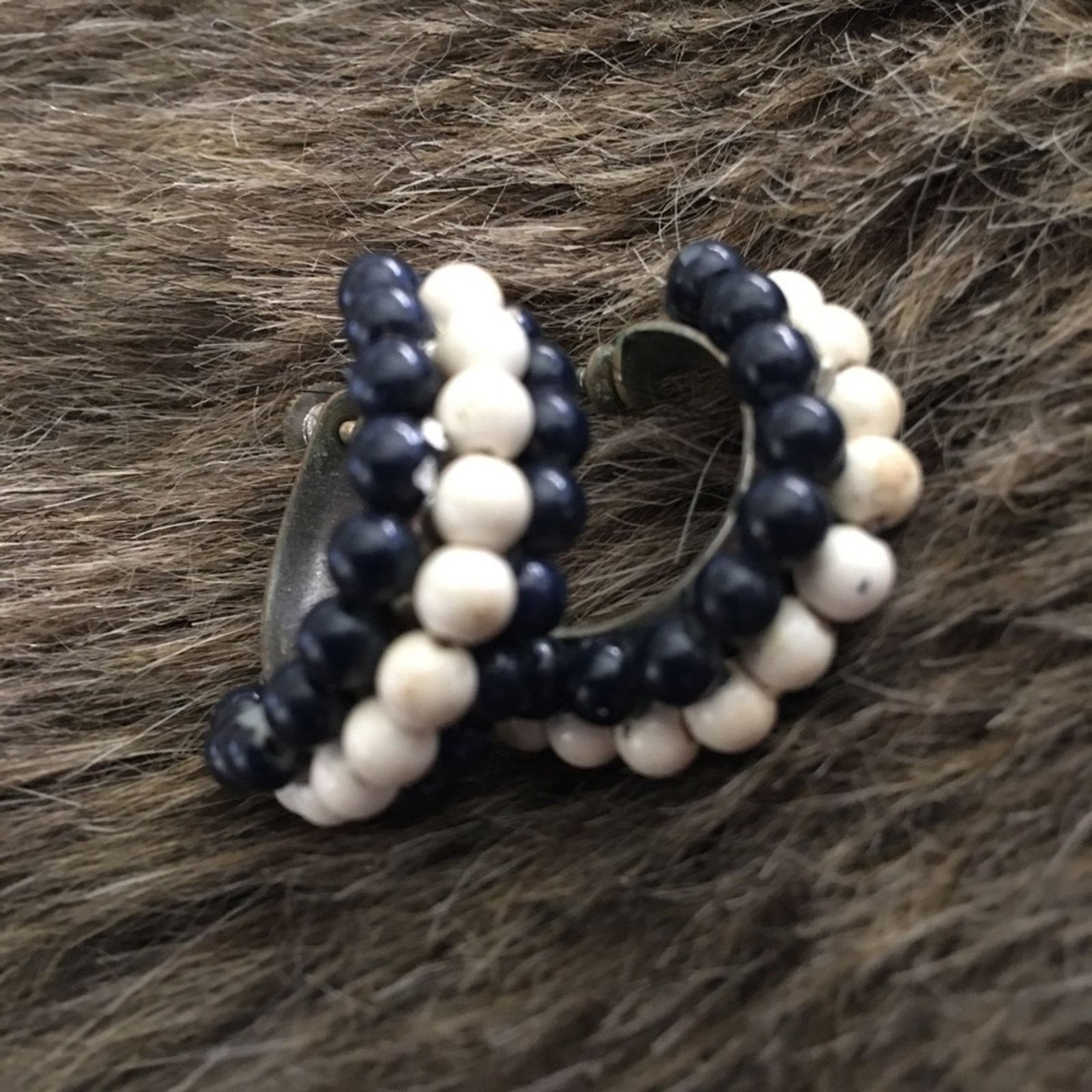 Vintage Vintage 50s bead hoop screw back clip earrings Size ONE SIZE - 3 Thumbnail