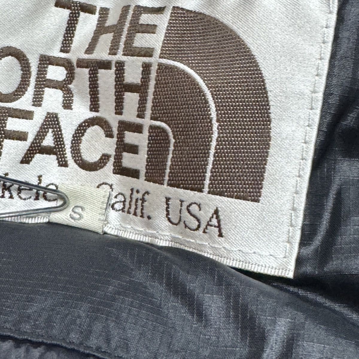 The North Face The North Face 700 Nuptse Alpha Down Jacket Limited Edition Size US S / EU 44-46 / 1 - 14 Thumbnail