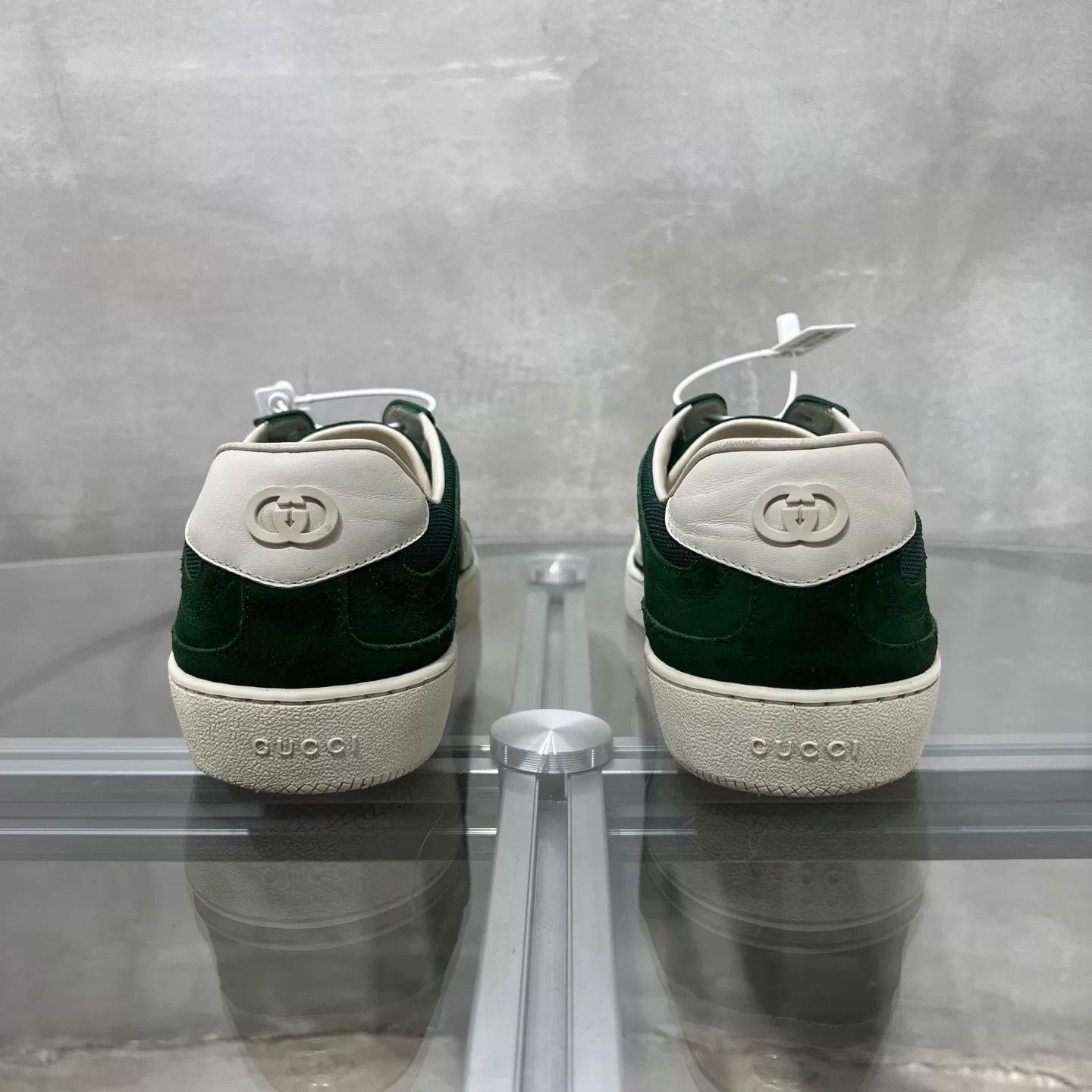 Gucci Gucci Interlocking Decon Sneakers White Green UK6/40 Size US 7 / EU 40 - 6 Thumbnail