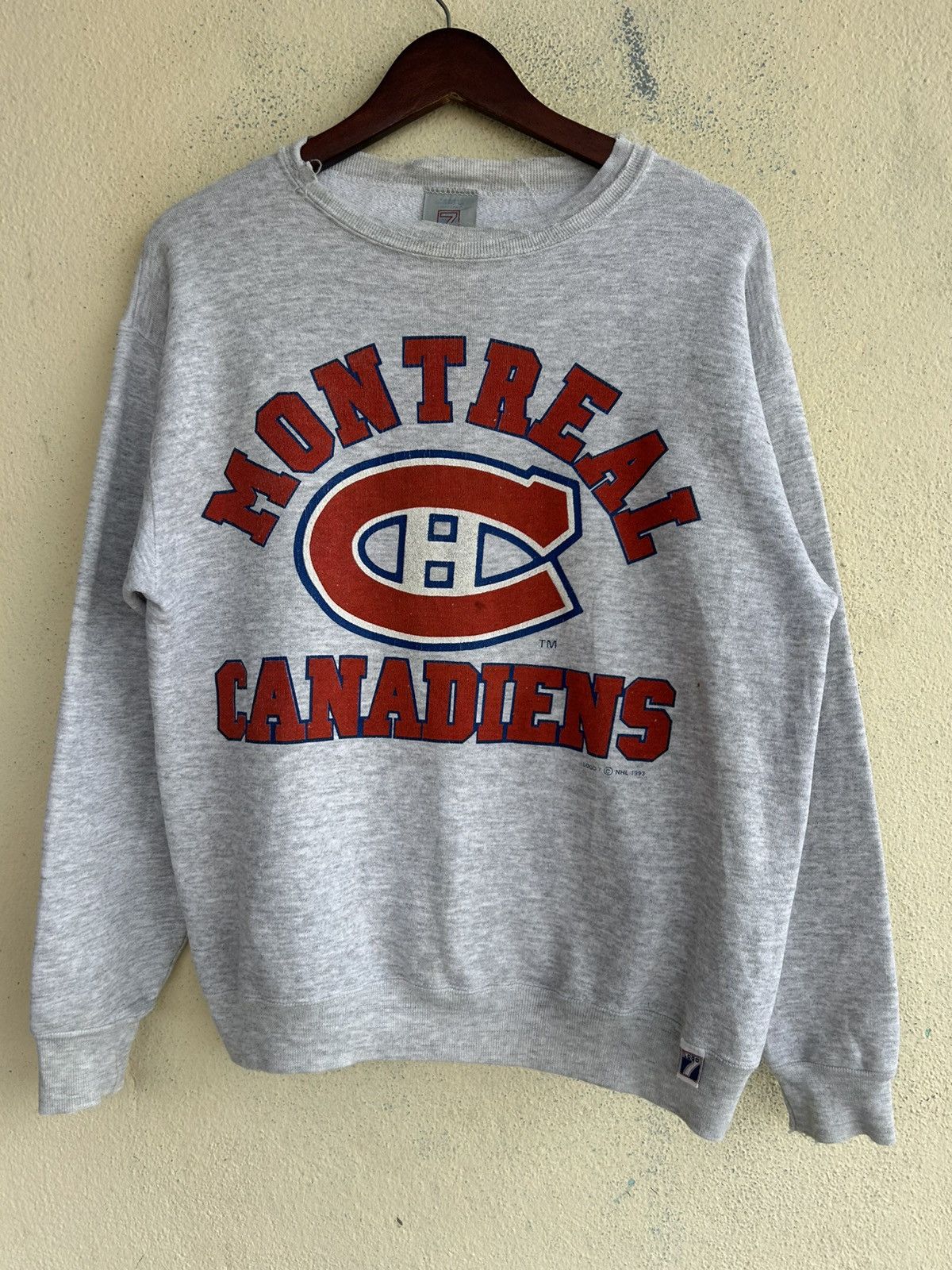 NHL Vintage 90’s Logo 7 Montreal Canadiens Distressed Sweatshirt Size US M / EU 48-50 / 2 - 1 Thumbnail