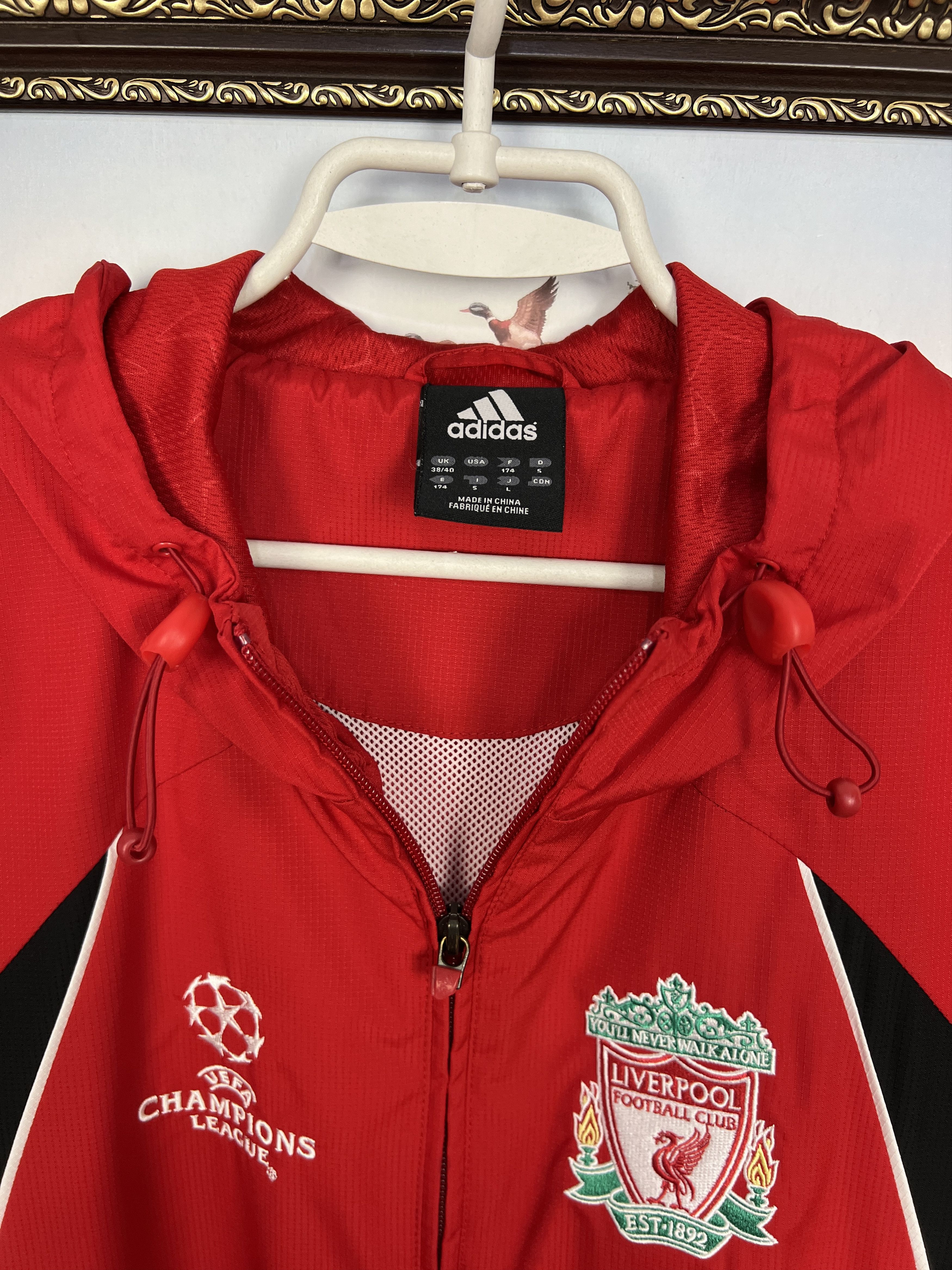 Adidas Vintage Adidas Liverpool Football Jacket Soccer Hooded Size US L / EU 52-54 / 3 - 4 Thumbnail