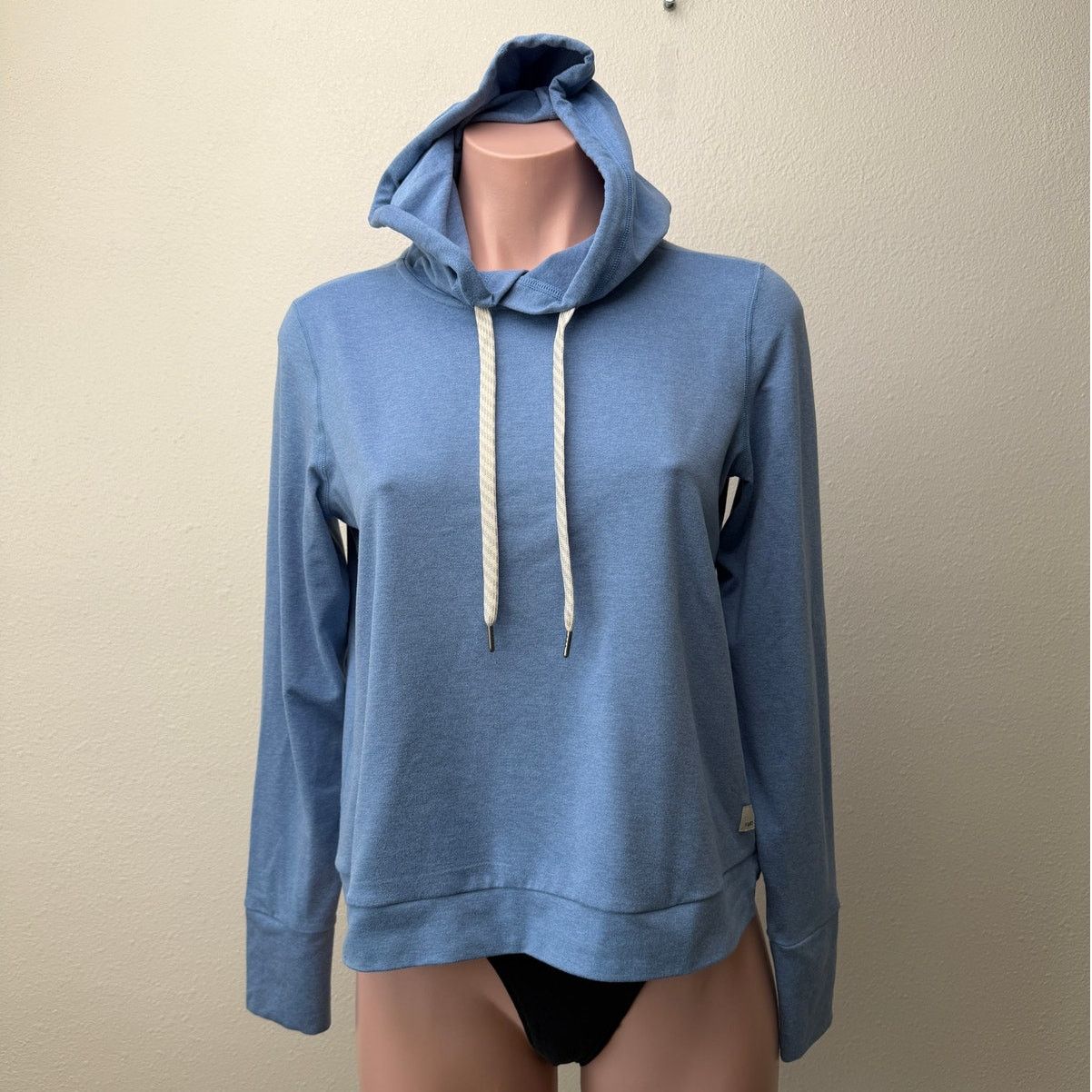 Vuori Vuori Blue Hooded Crop Sweater XS Light Long Sleeve Pullover Size XS / US 0-2 / IT 36-38 - 1 Thumbnail