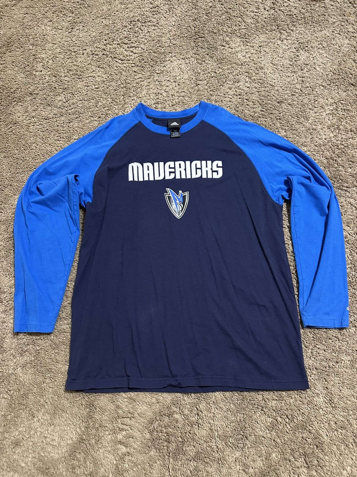 Adidas × NBA × Vintage Vintage Adidas NBA Dallas Mavericks shirt 00s size 2XL Size US XXL / EU 58 / 5 - 1 Thumbnail