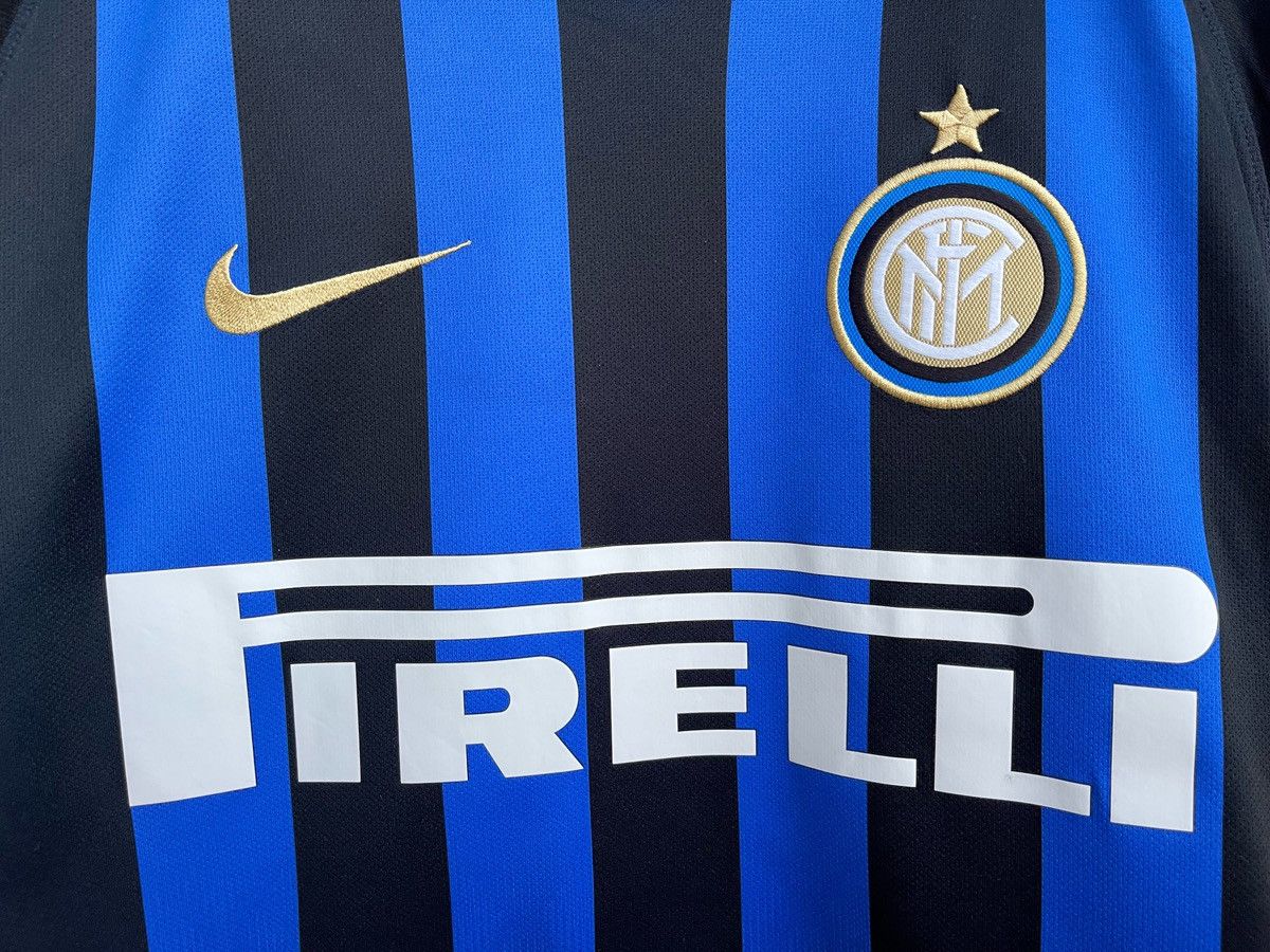 Nike INTER MILAN 2018 2019 HOME FOOTBALL SHIRT JERSEY NIKE Size US M / EU 48-50 / 2 - 3 Thumbnail