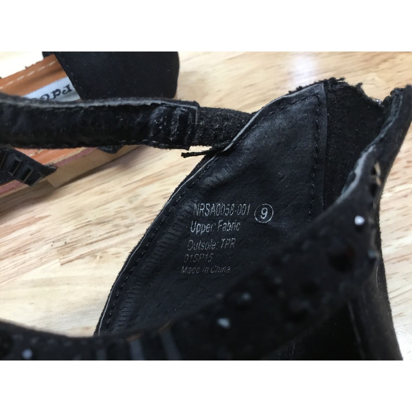 The Unbranded Brand Not Rated Women's 9 Black Slip-On Zipper Thong Dress Sandals Size US 9 / IT 39 - 6 Thumbnail