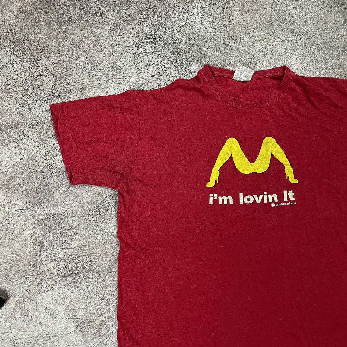 Vintage Vintage Y2K Im Lovin It Graphic Tee Red Streetwear Baggy M Size US M / EU 48-50 / 2 - 3 Thumbnail