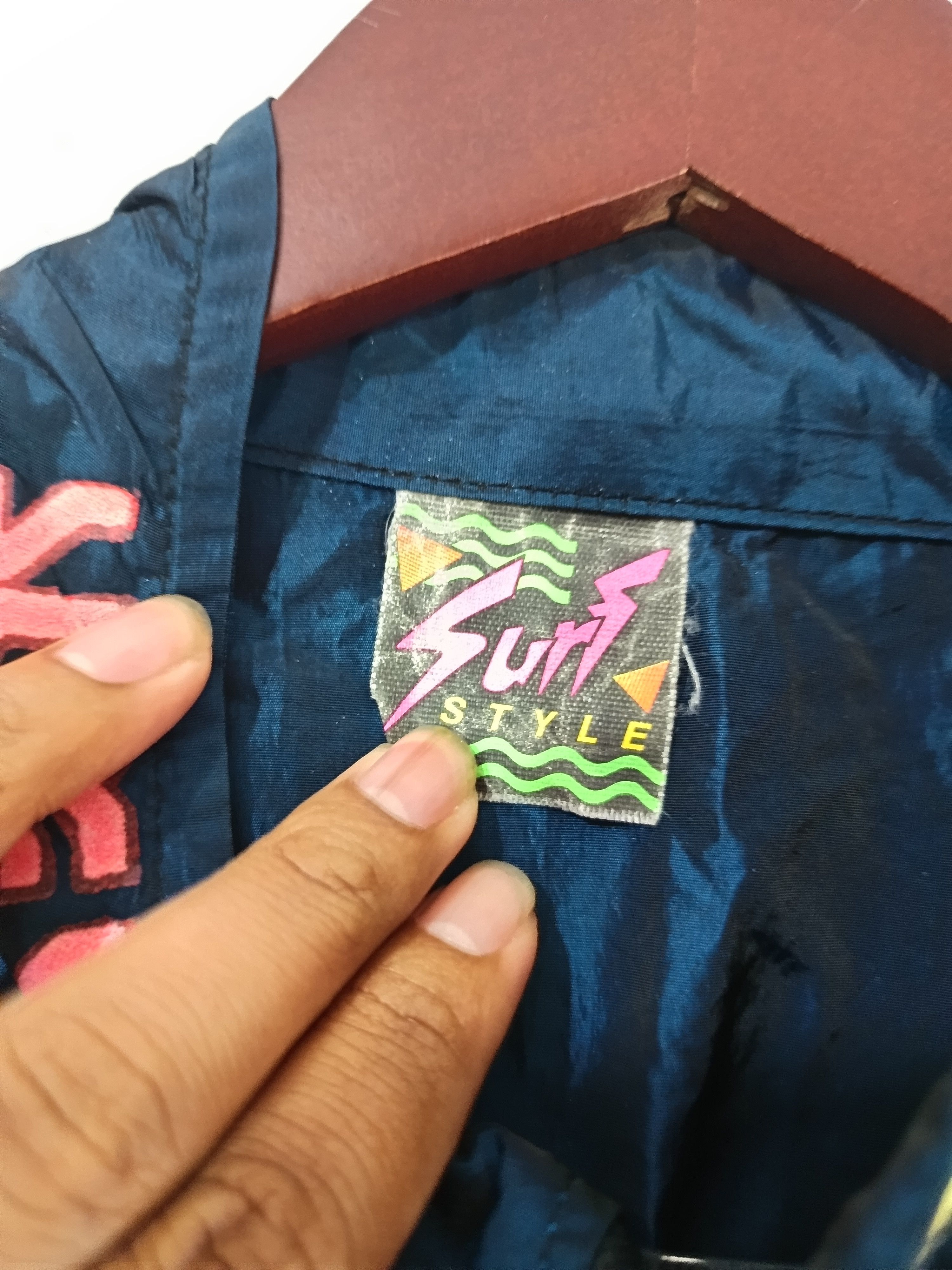 Vintage surfstyle big logo windbreaker