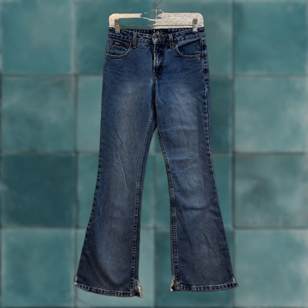 Vintage VINTAGE Lei Low Rise Flare Jeans 0 24 Medium Wash Bootcut 100% Cotton Denim Jeans Womens Girls Girls or Womens Size 25" / US 0 / IT 36 - 1 Thumbnail