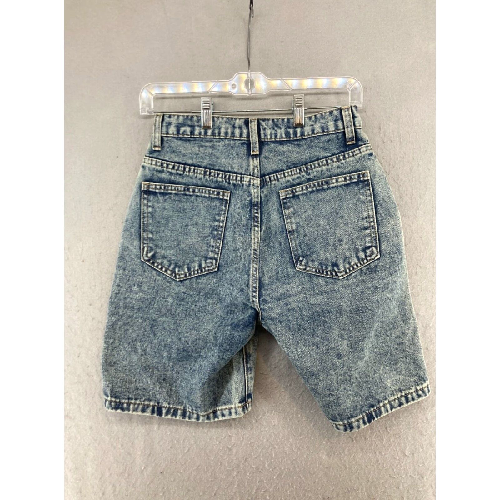 Vintage VINTAGE Vamtac Womens Shorts 27 Denim Star Hi Rise Mom Adult Regular Medium Blue Stars 90s Womens Size 27" / US 4 / IT 40 - 6 Thumbnail