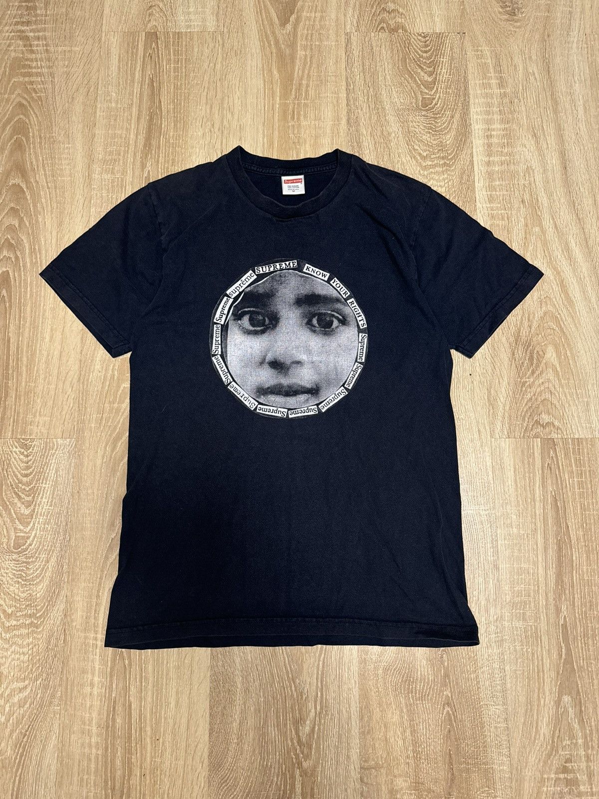 Supreme t-shirt Supreme SS17 Know Your Rights Black Size US M / EU 48-50 / 2 - 1 Thumbnail