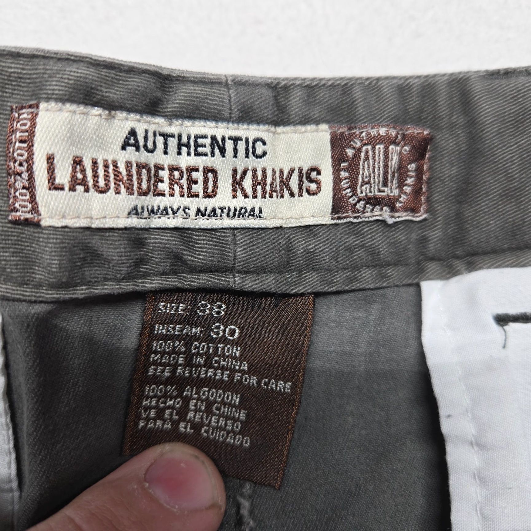 Vintage Authentic Laundered Khakis Pants Mens Adult Size 38 Gray Chino Easy Care Flat Front 30 Inseam Straight Pockets Casual Workwear Size US 38 / EU 54 - 3 Thumbnail