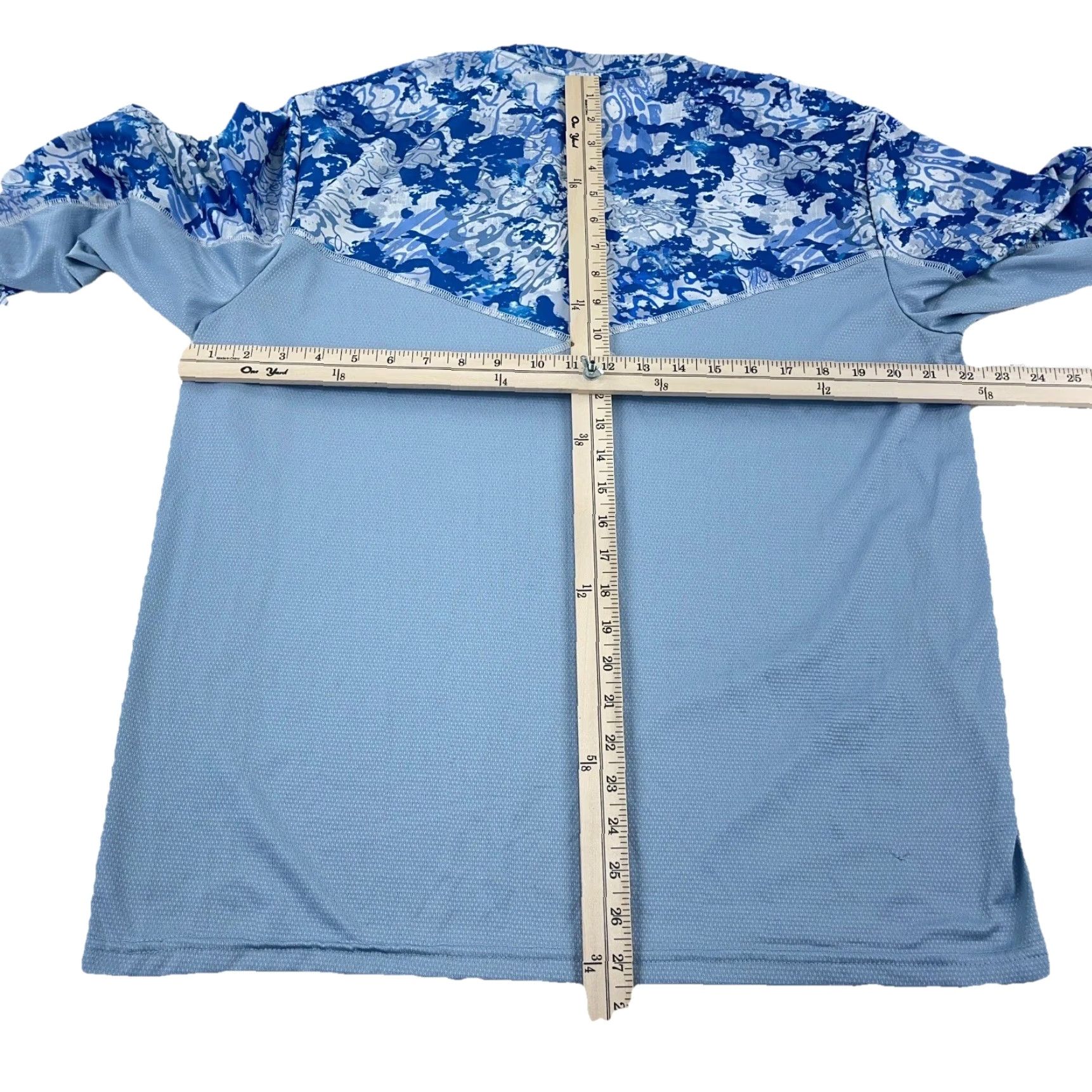 Vintage Huk Shirt Men Large Blue Camo Tee Quick Dry Performance Fishing Spell Out Water* Size US L / EU 52-54 / 3 - 7 Thumbnail