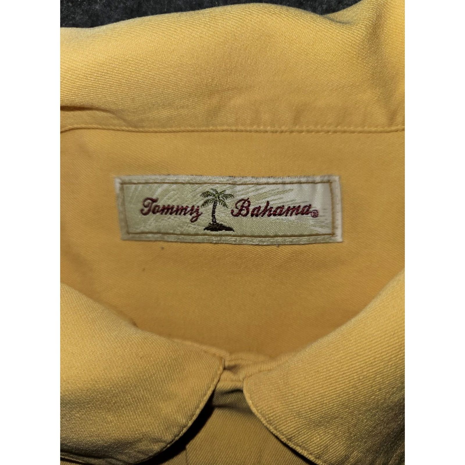 Tommy Bahama Tommy Bahama Shirt Mens Medium Yellow Silk Seas The Day Embroidered Camp Casual Size US M / EU 48-50 / 2 - 3 Thumbnail