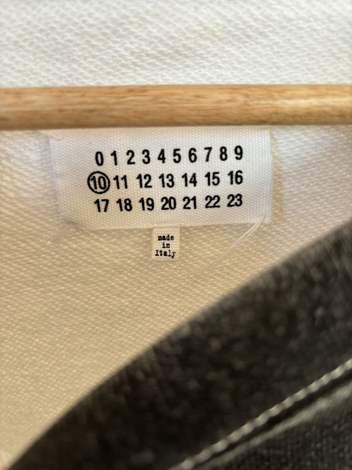 Maison Margiela Maison margiela oversized logo sweatshirt Size US L / EU 52-54 / 3 - 3 Thumbnail