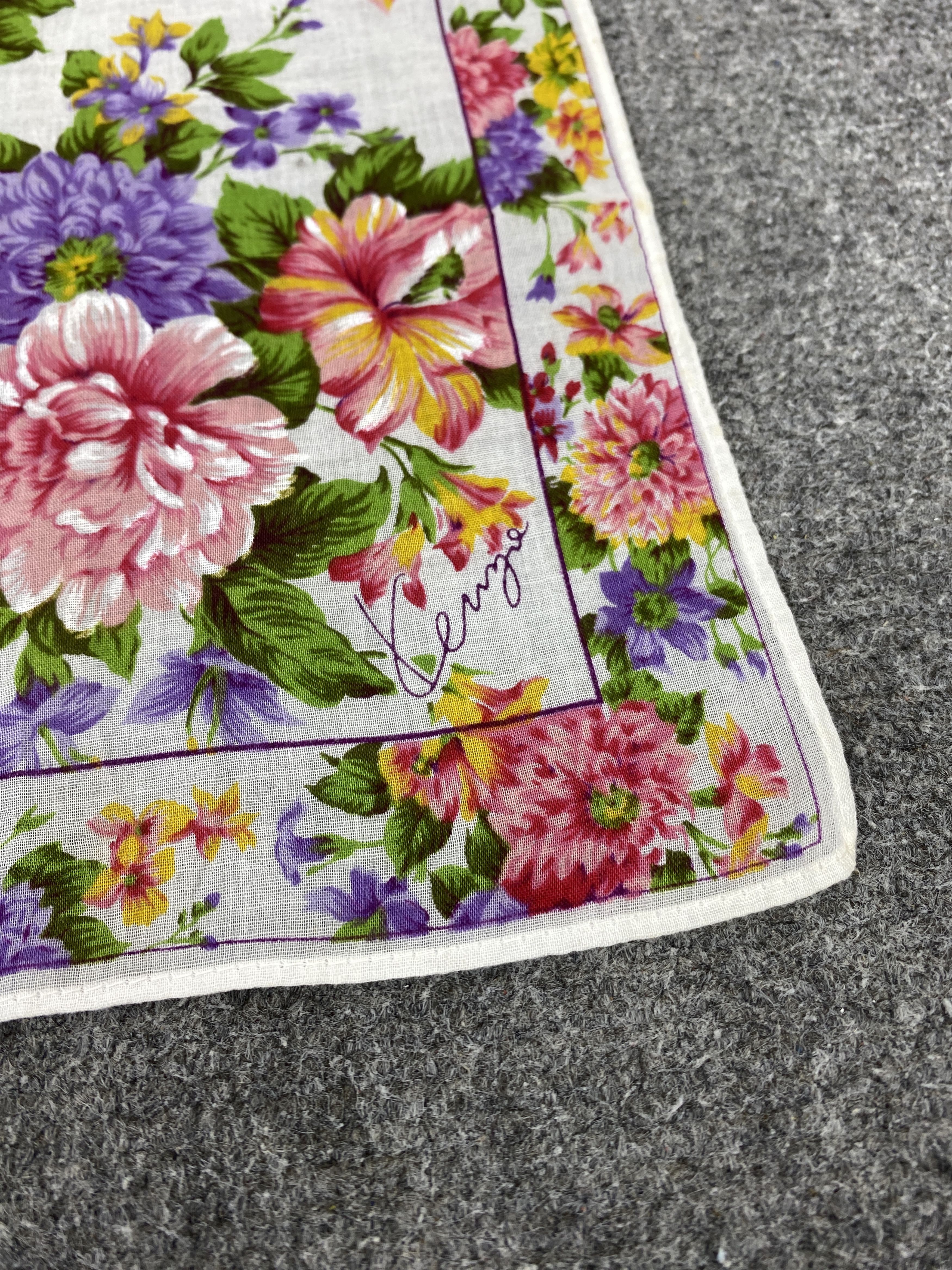 Kenzo Vintage Kenzo Flowers Handkerchief / Neckerchief KT0280 Size ONE SIZE - 5 Thumbnail