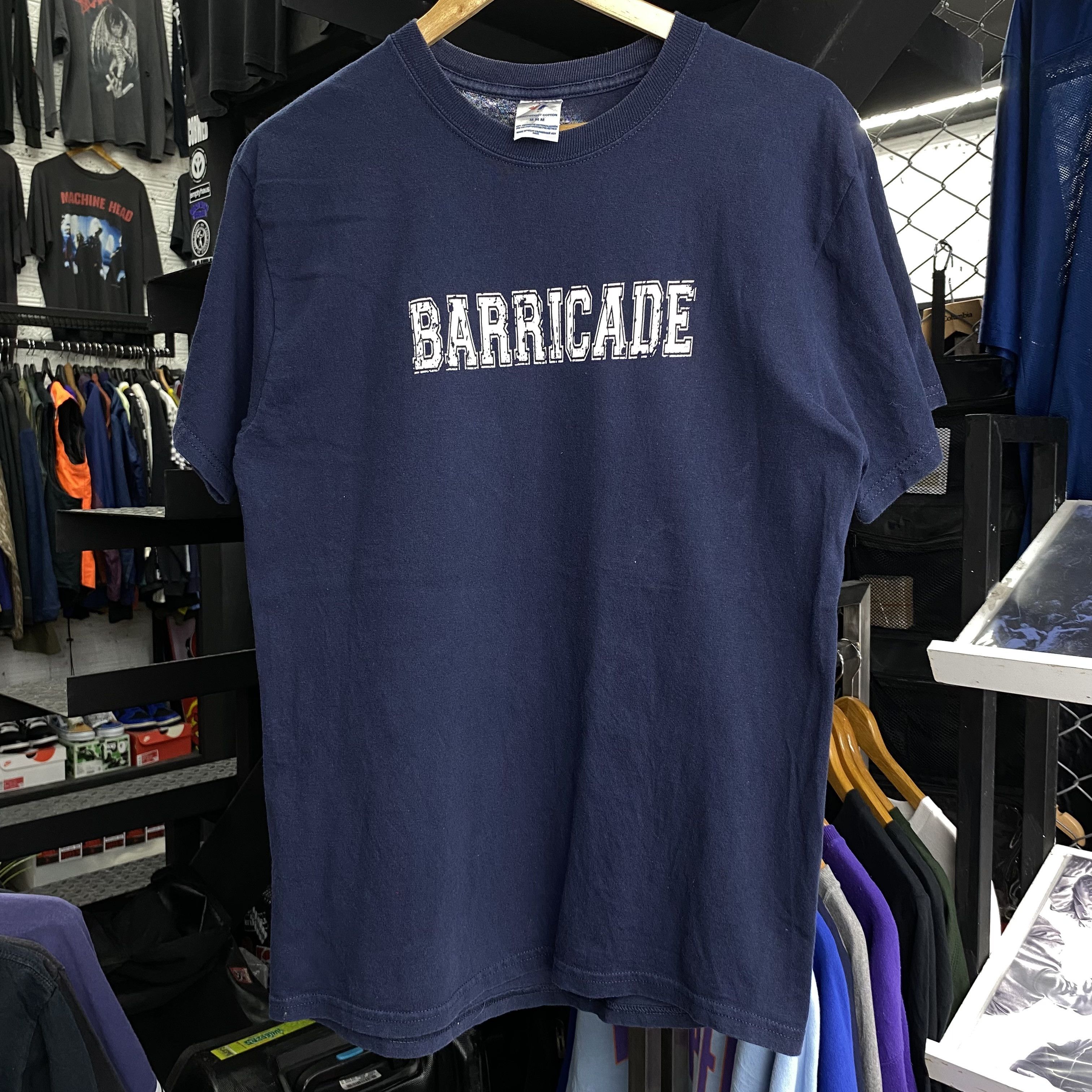 Band Tees BARRICADE Vintage 2000s Hardcore Shirt Size US M / EU 48-50 / 2 - 1 Thumbnail