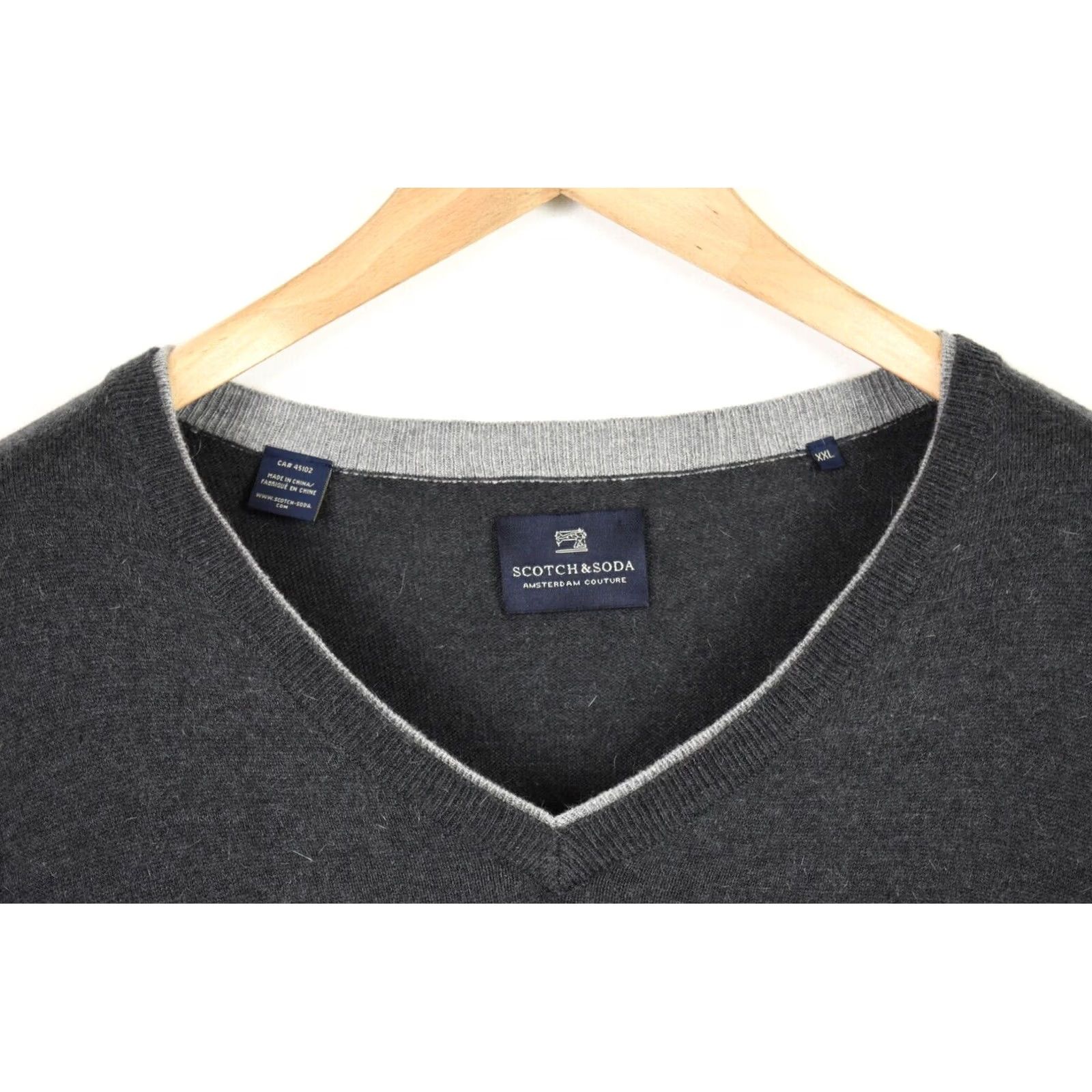 Scotch & Soda SCOTCH & SODA Men's Grey Logo V-Neck Knitted Pullover Jumper 2XL Size US XXL / EU 58 / 5 - 4 Thumbnail