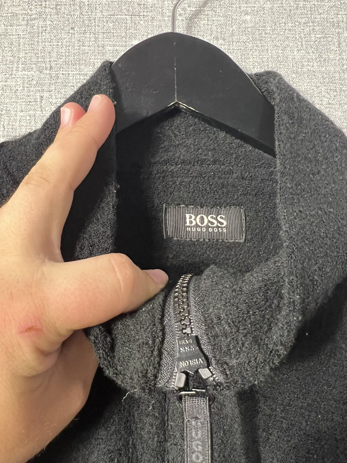 Hugo Boss × Vintage Vintage HUGO BOSS 1/4 Zip Pullover Wool & Acrylic & Nylon Size US L / EU 52-54 / 3 - 7 Thumbnail
