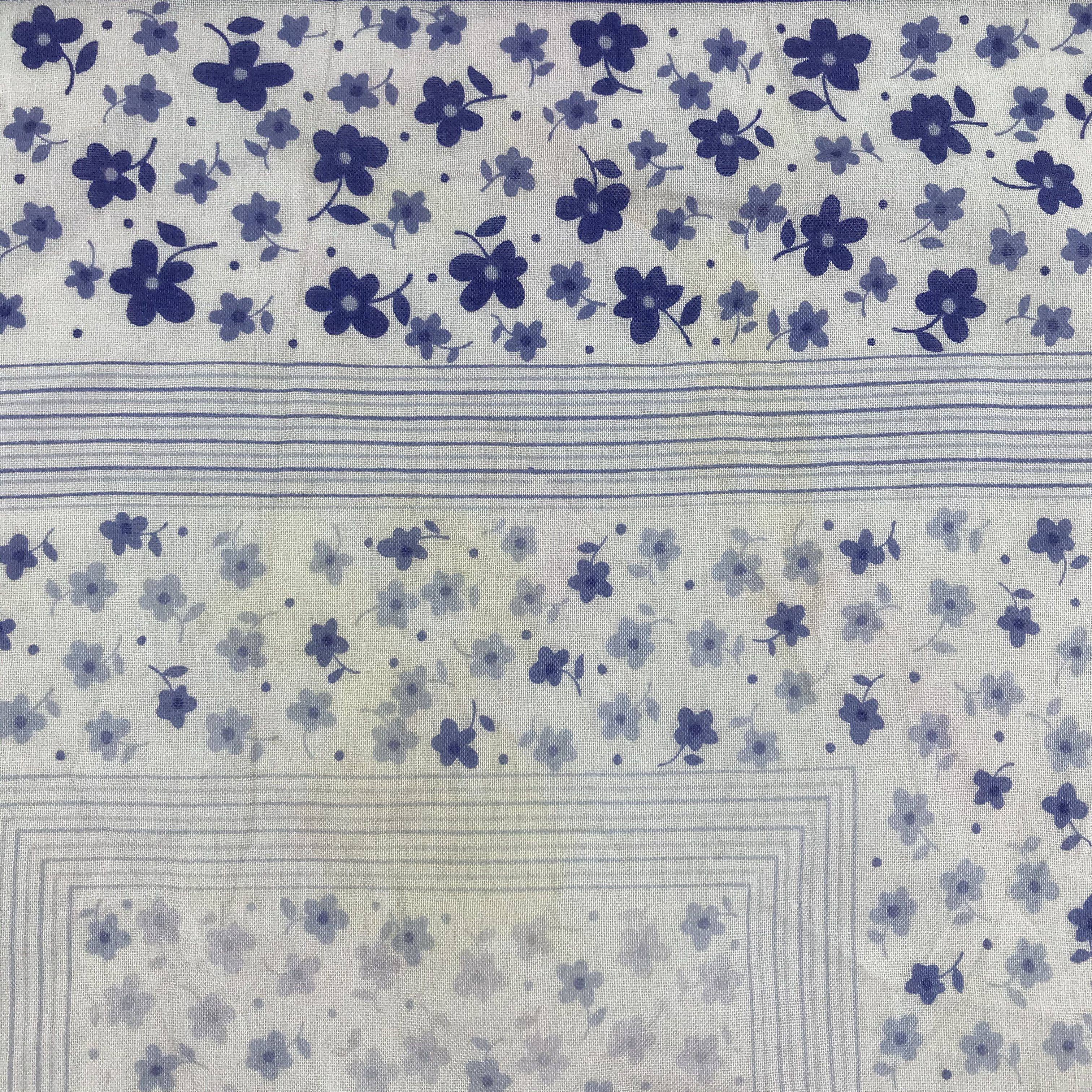 Pierre Balmain × Vintage Pierre Balmain Bandana / Handkerchief / Neckerchief - S1892 Size ONE SIZE - 3 Thumbnail