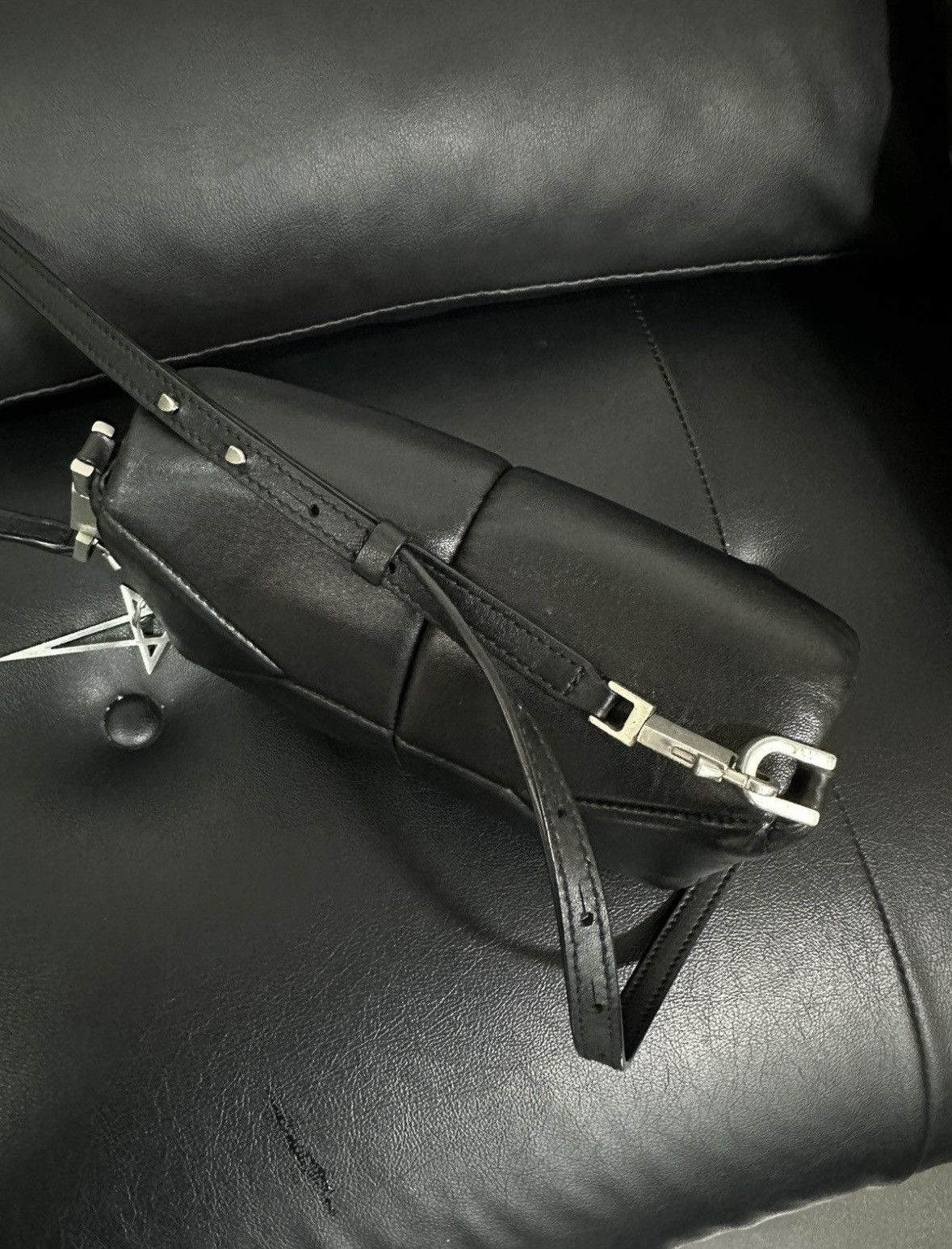 Rick Owens Rick Owens Griffin Quilted Shoulder Bag Size ONE SIZE - 14 Thumbnail