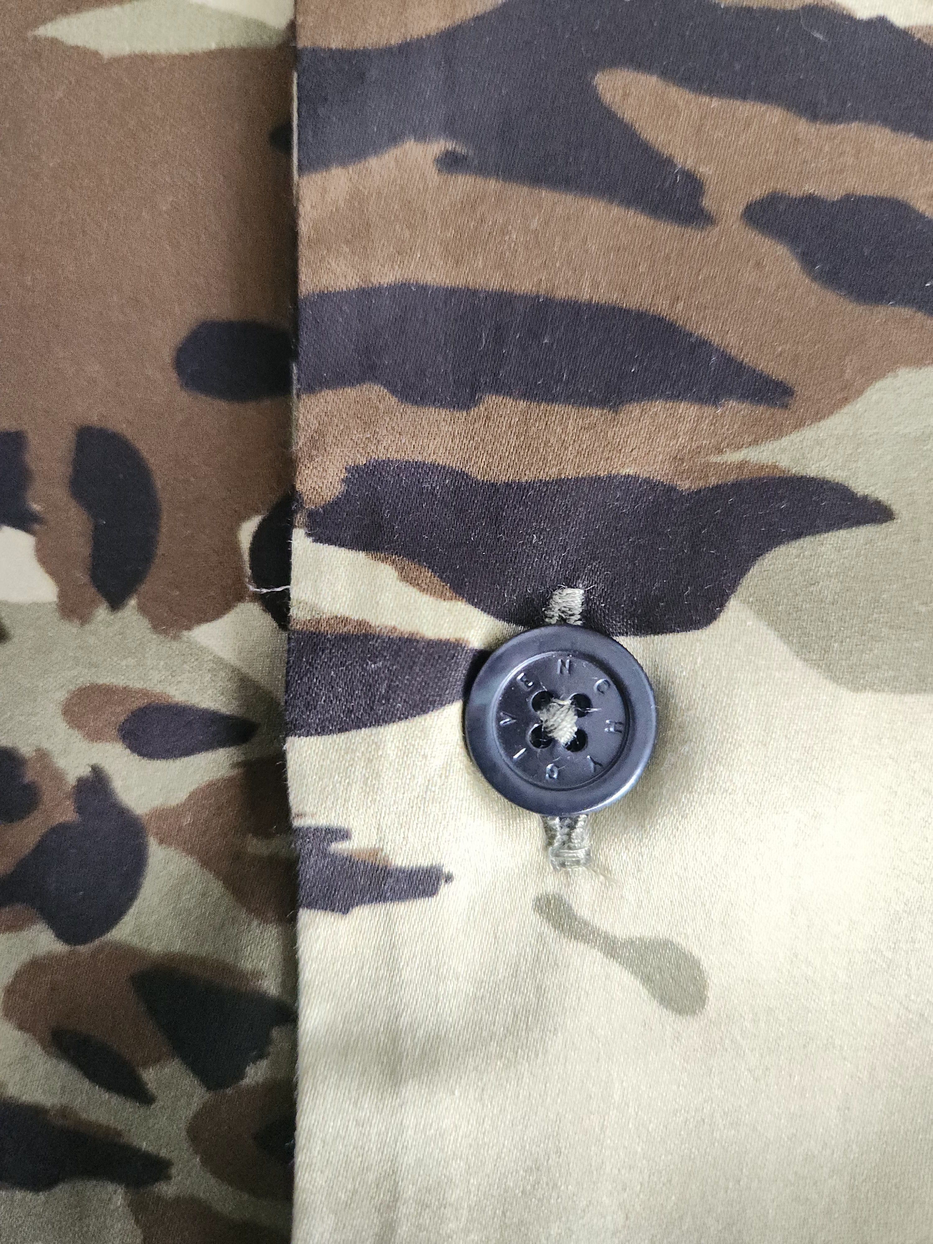 Givenchy Givenchy Camouflage Camp Shirt Size US XL / EU 56 / 4 - 8 Thumbnail