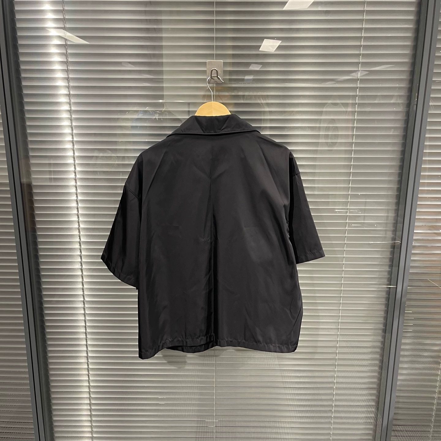 Prada Prada Recycled Nylon Triangle Logo Short-Sleeve Shirt M Size US M / EU 48-50 / 2 - 2 Thumbnail